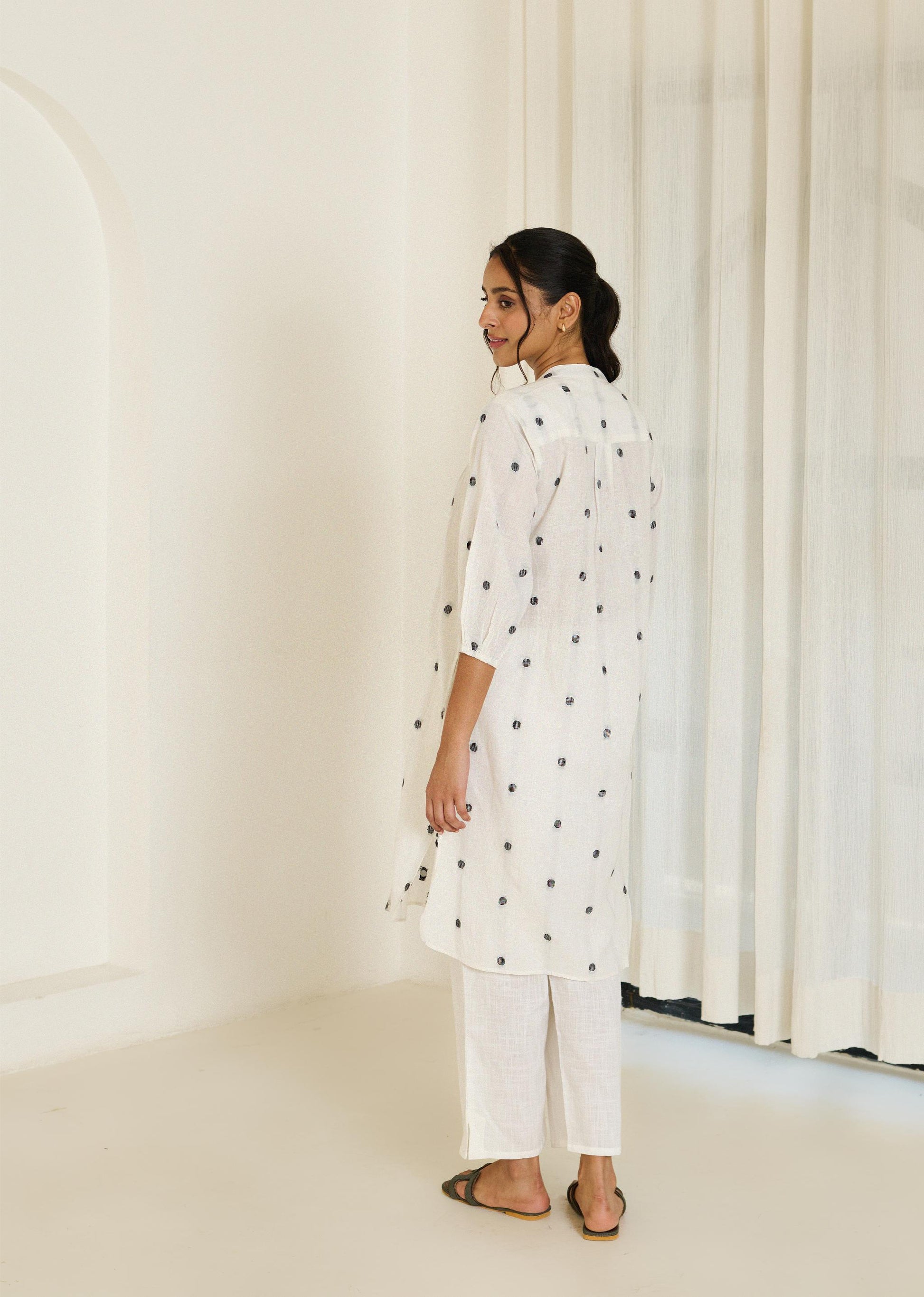 Saadgi White Kurta Set with Solid Pant - Set of 2-FL