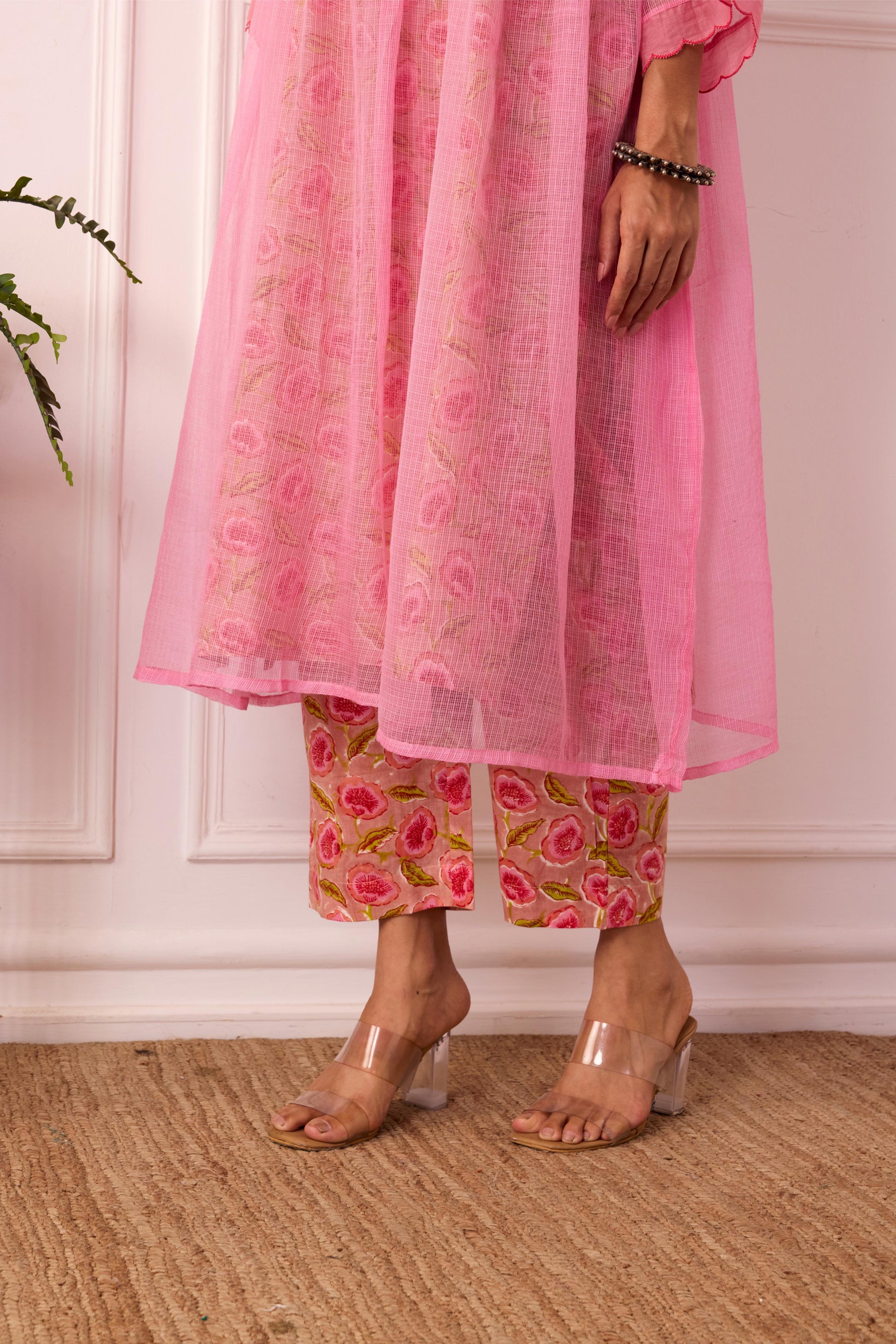 Sukoon Pink Handblock Printed Kota Doria set with slip ( Set of 3)-FL