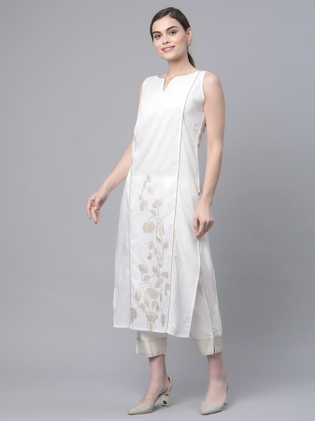 Ahalyaa Women Off White Pure Cotton Printed Kurta with Trousers