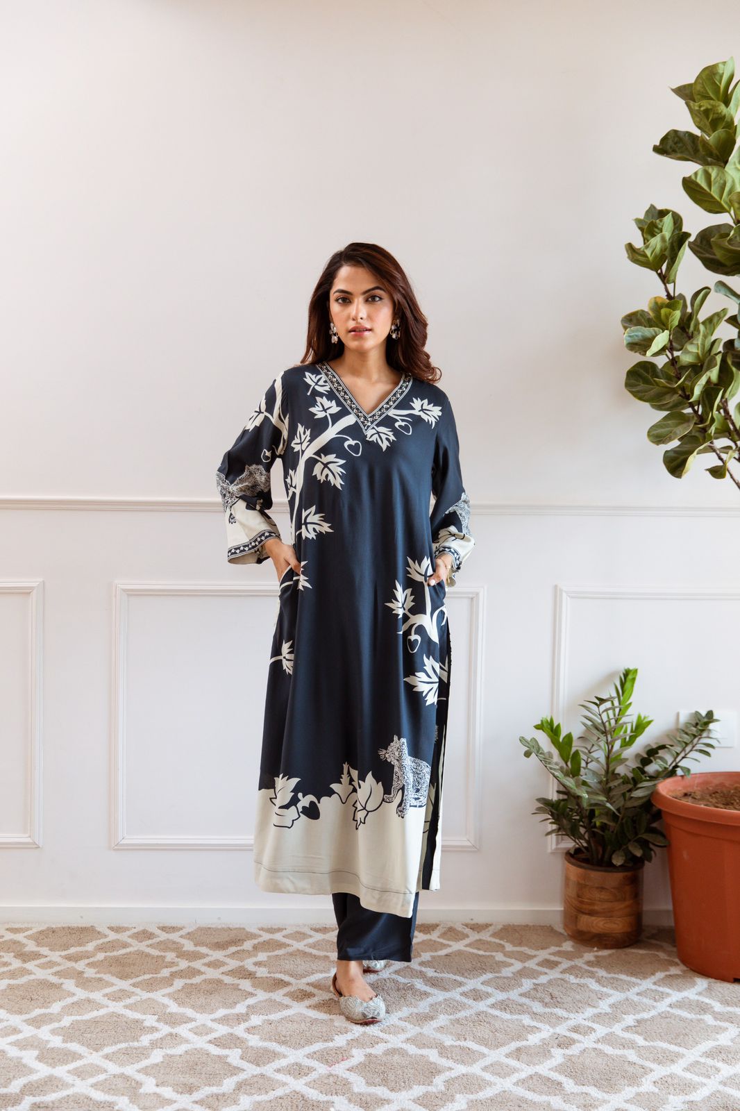 JAGDEEP AZURE PRINTED KURTA PANT SET- AL
