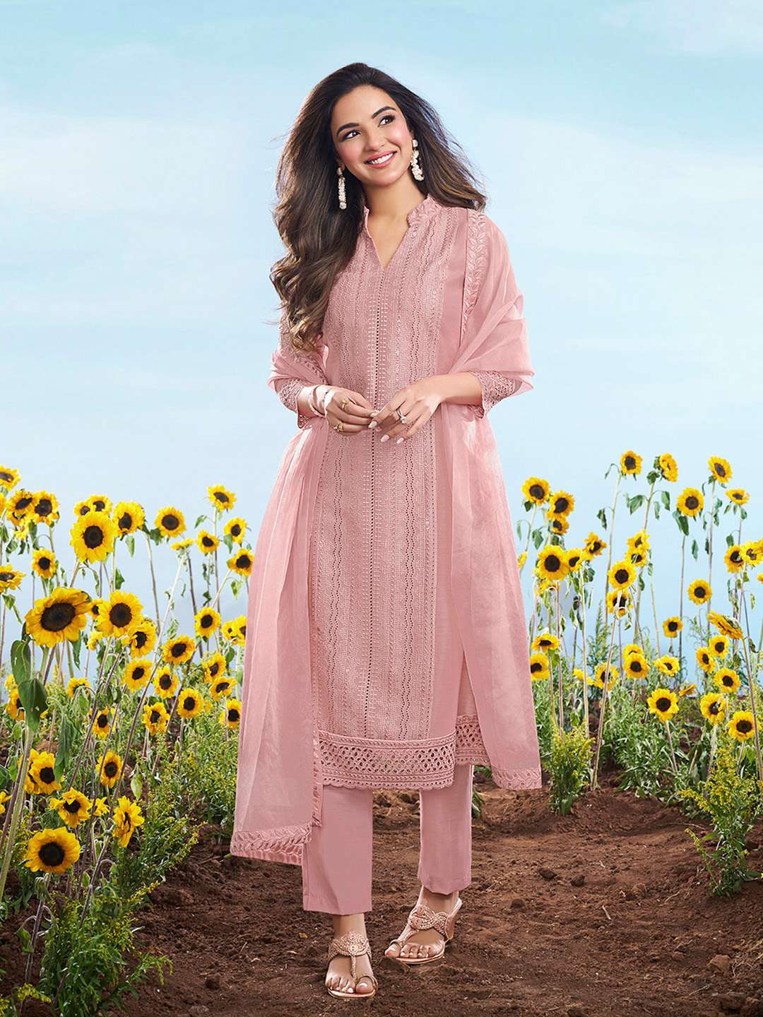 Women Ethnic Motifs Embroidered Chikankari Kurta Set With Dupatta