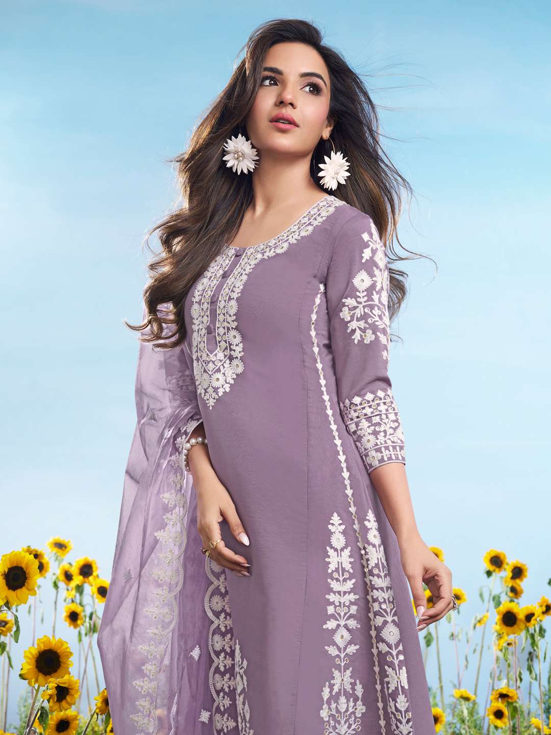 Floral Embroidered Thread Work Straight Kurta With Trousers And Dupatta