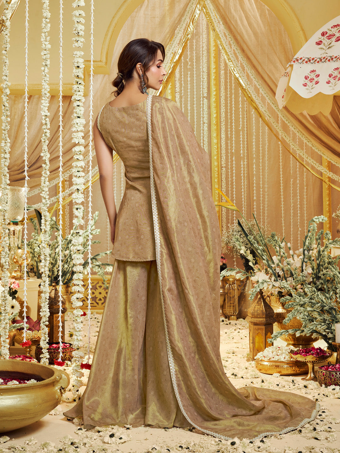 Women Floral Embroidered Regular Thread Work Kurta with Palazzos & With Dupatta