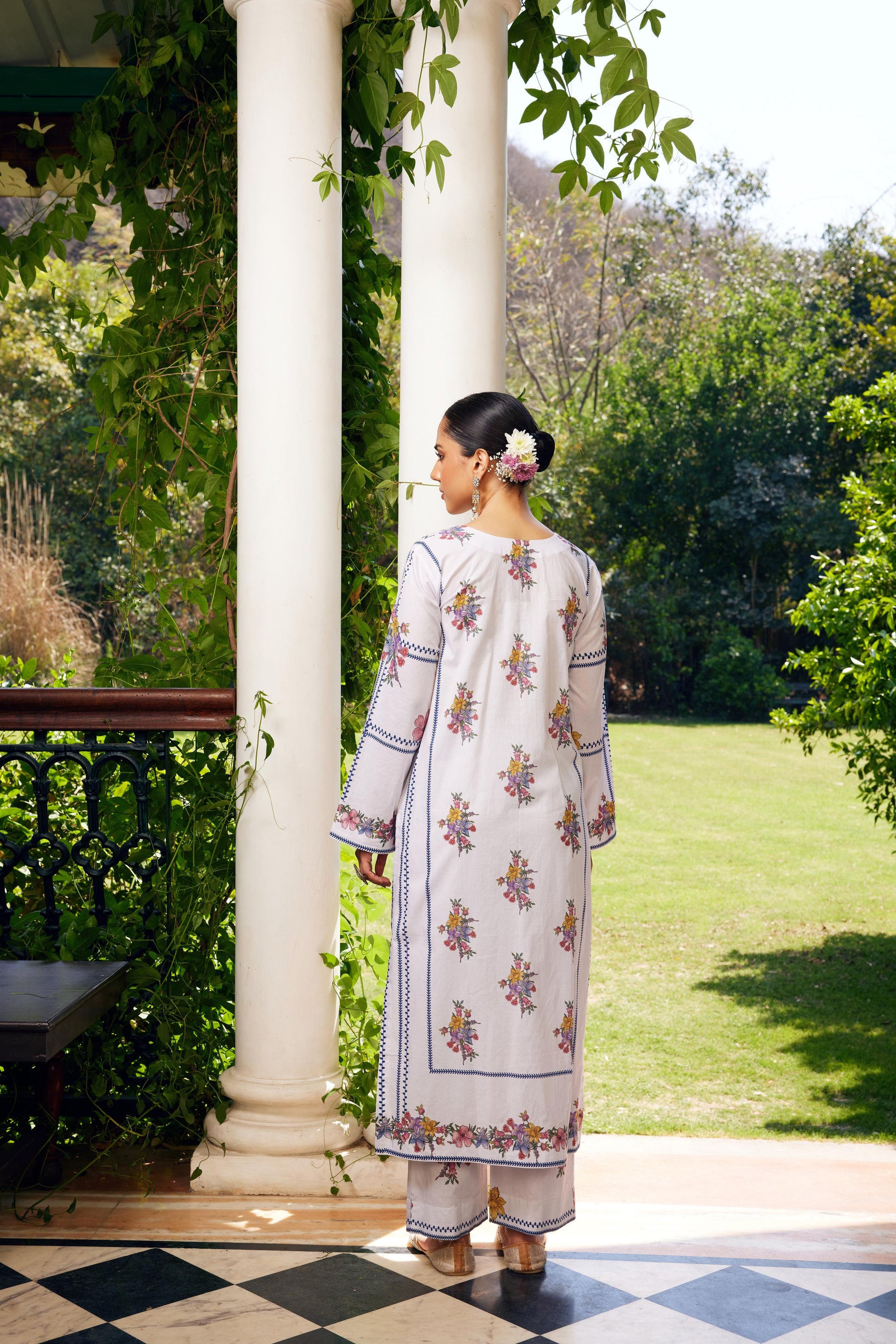 Gulzaar White Checked Kurta Set of 3