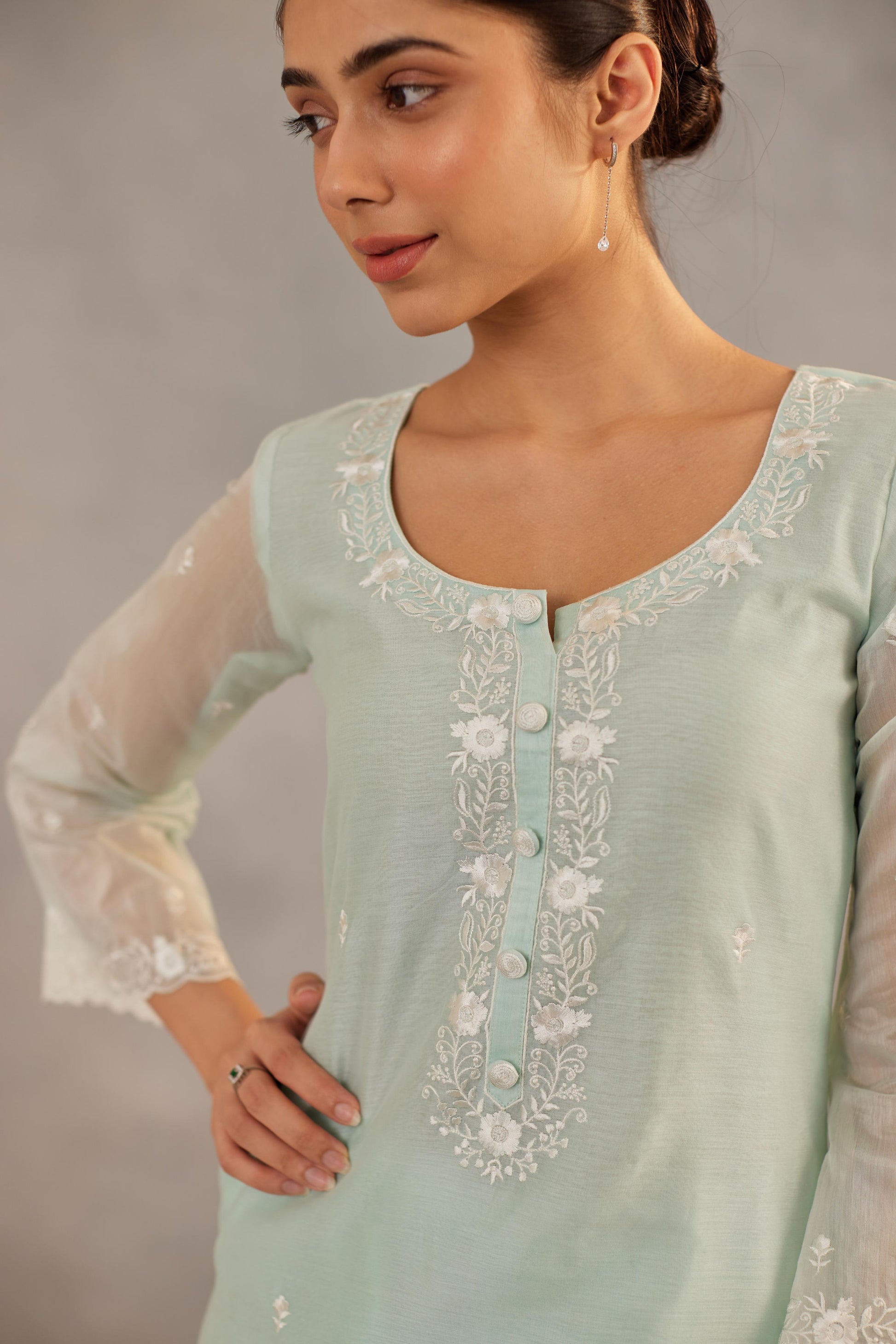 Savani - Mint Green Embroidered Suit Set.- NV