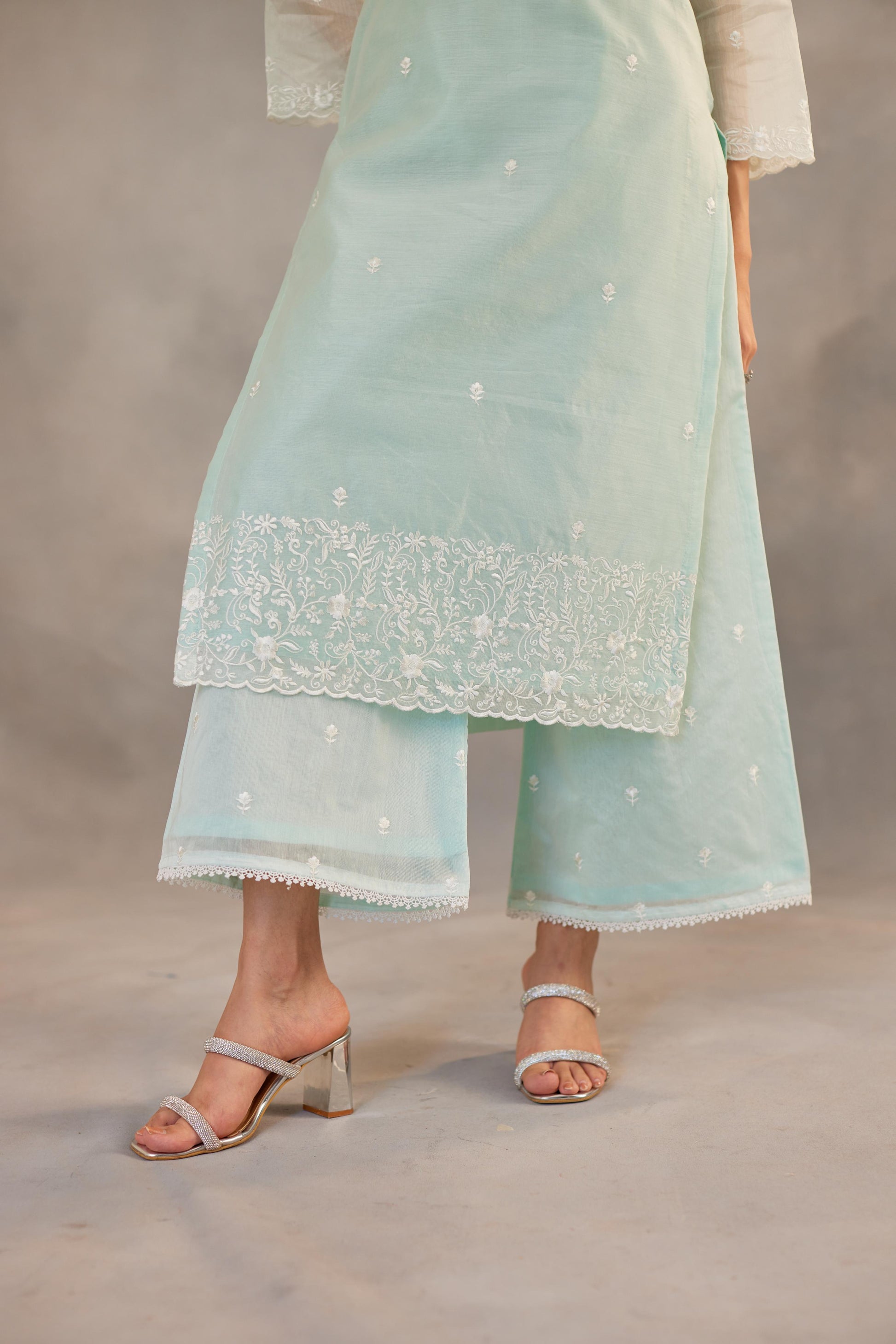 Savani - Mint Green Embroidered Suit Set.- NV
