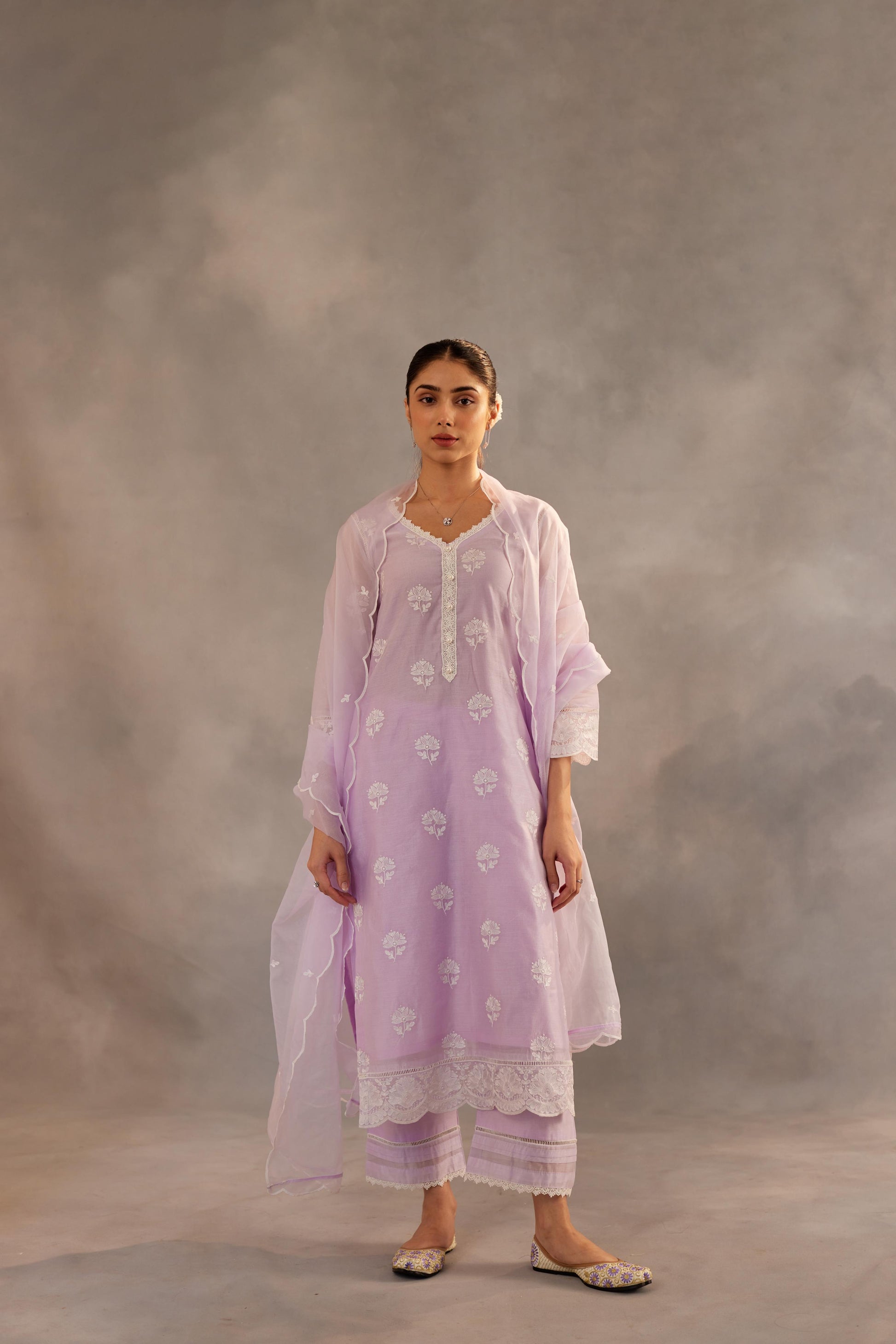Gul - Lavender Embroidered Suit Set.- NV