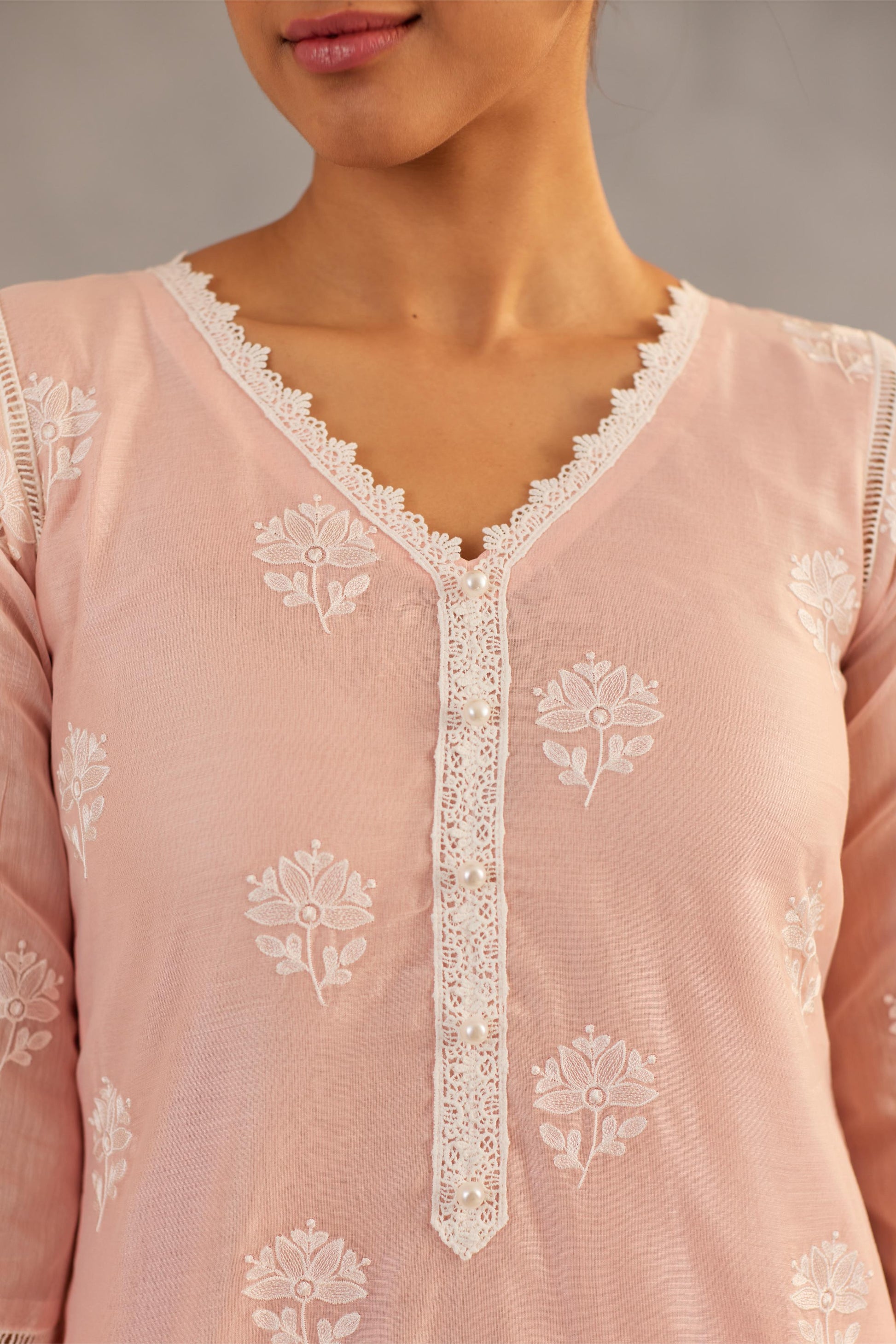 Gulmohar - Peach Embroidered Suit Set.- NV