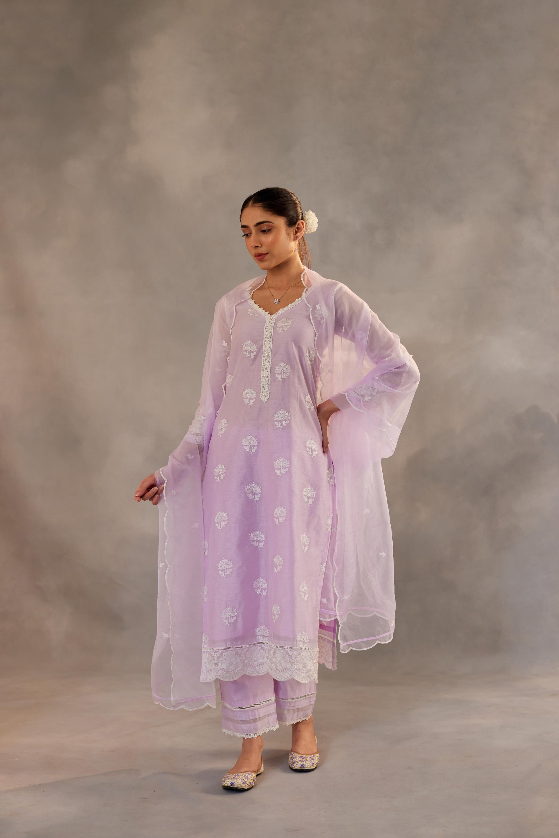 Gul - Lavender Embroidered Suit Set.- NV