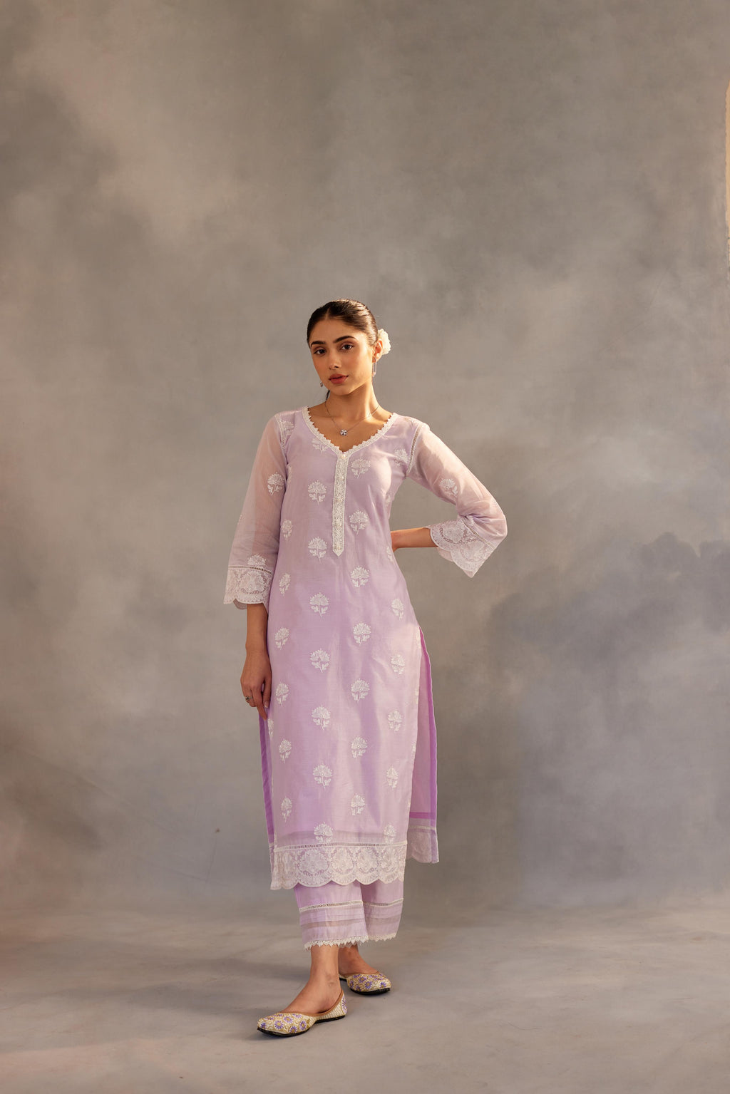 Gul - Lavender Embroidered Suit Set.- NV