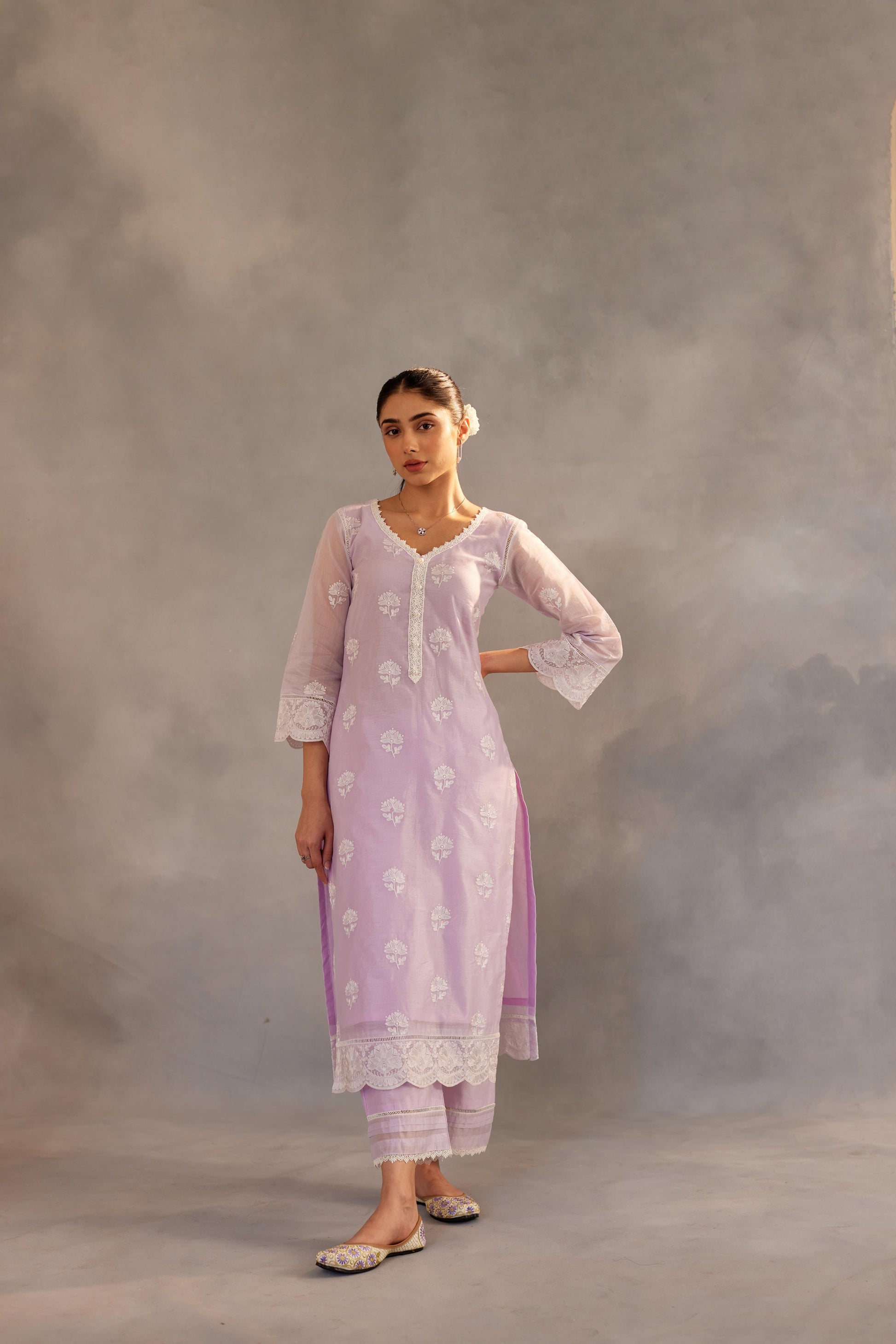 Gul - Lavender Embroidered Suit Set.- NV