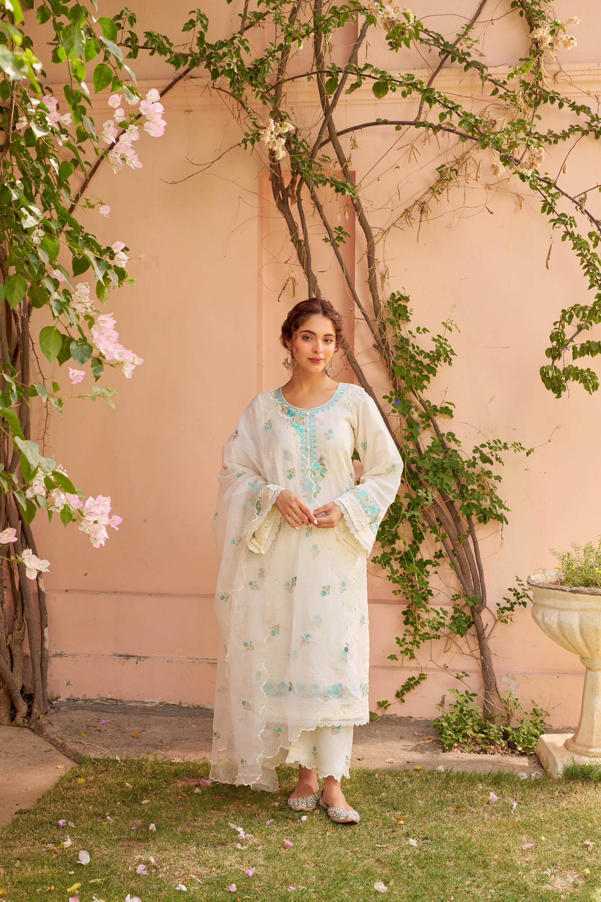 Banphool - Ivory White Chanderi Embroidered Suit Set.- NV