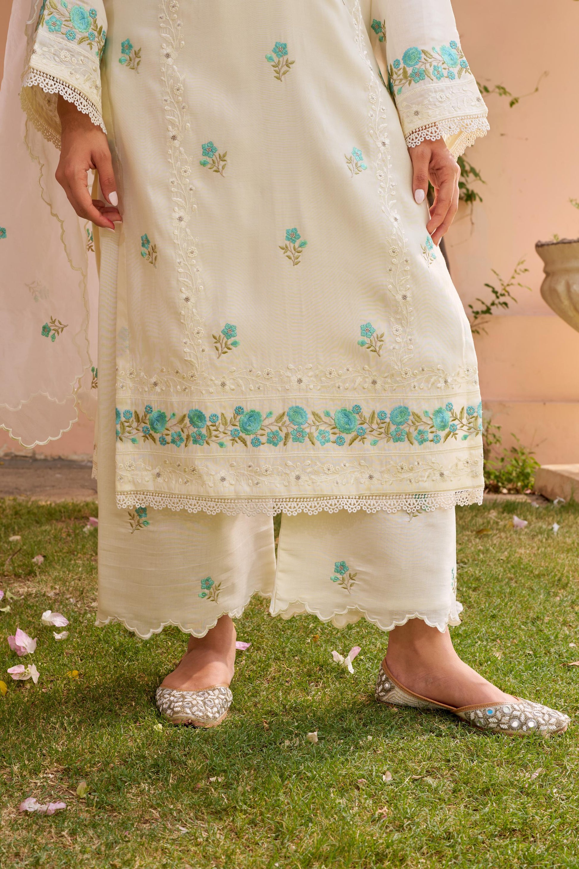 Banphool - Ivory White Chanderi Embroidered Suit Set.- NV