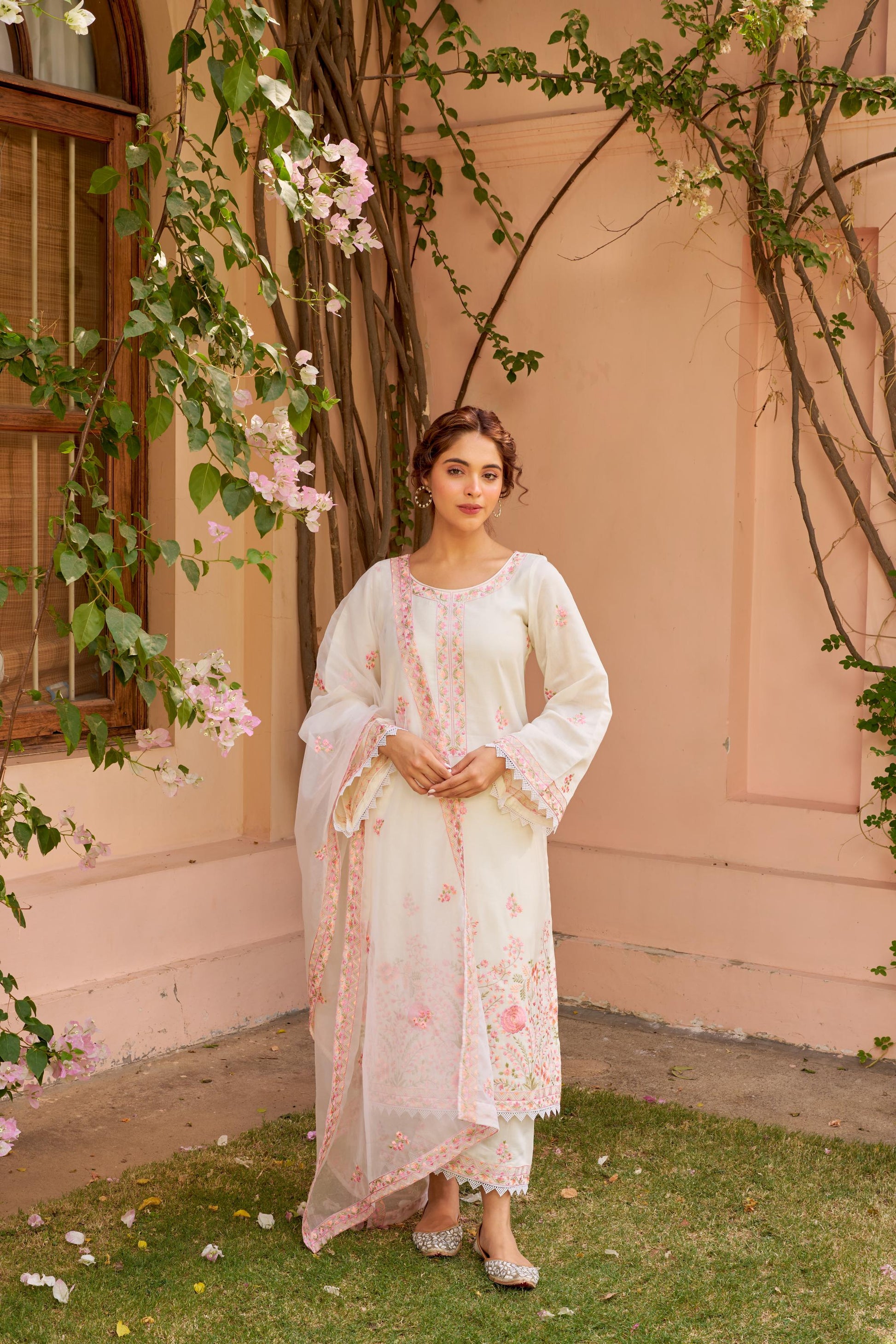 Gul-Khera - Ivory White Chanderi Embroidered Suit Set.- NV