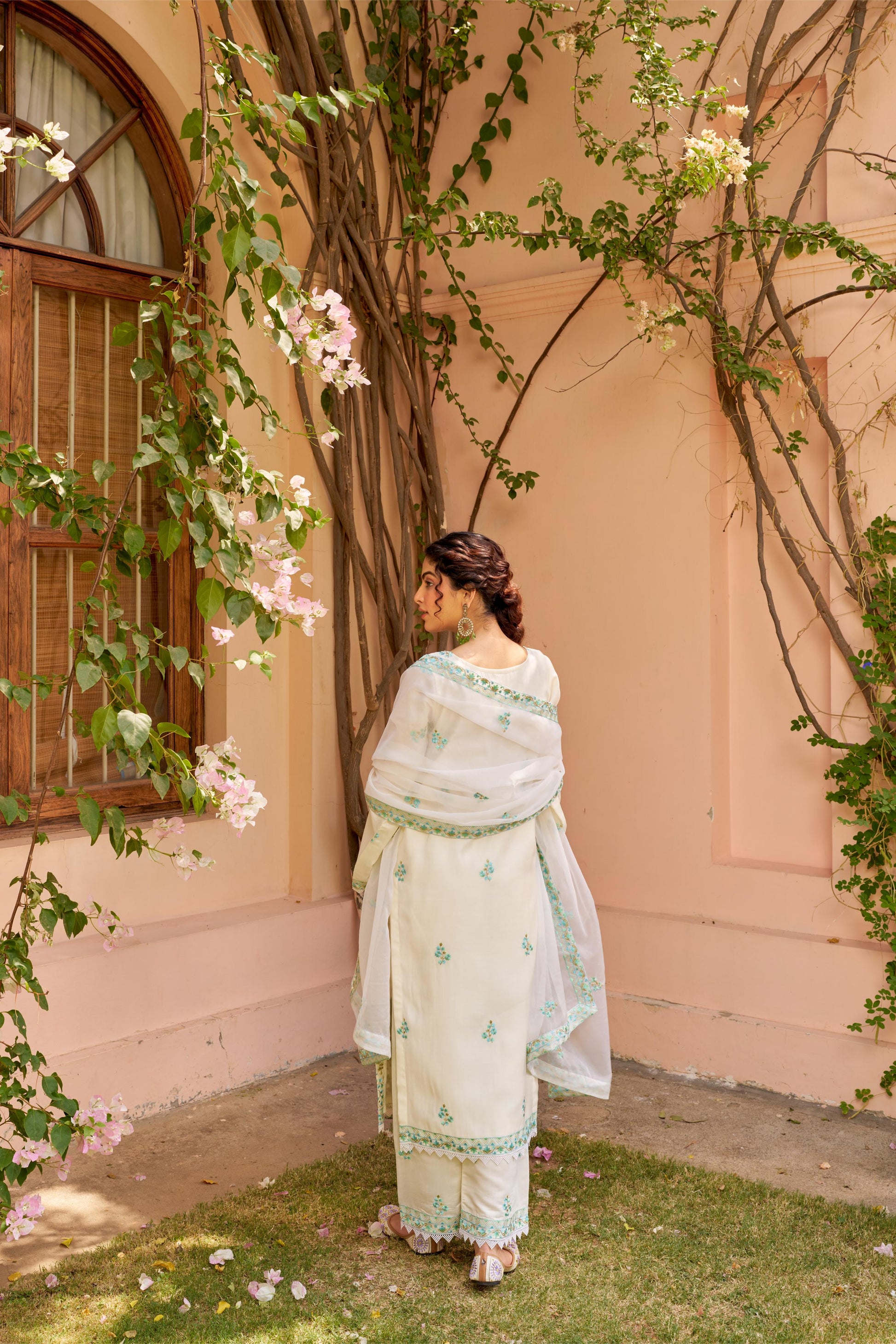 Asoniya - Ivory White Chanderi Embroidered Suit Set.- NV