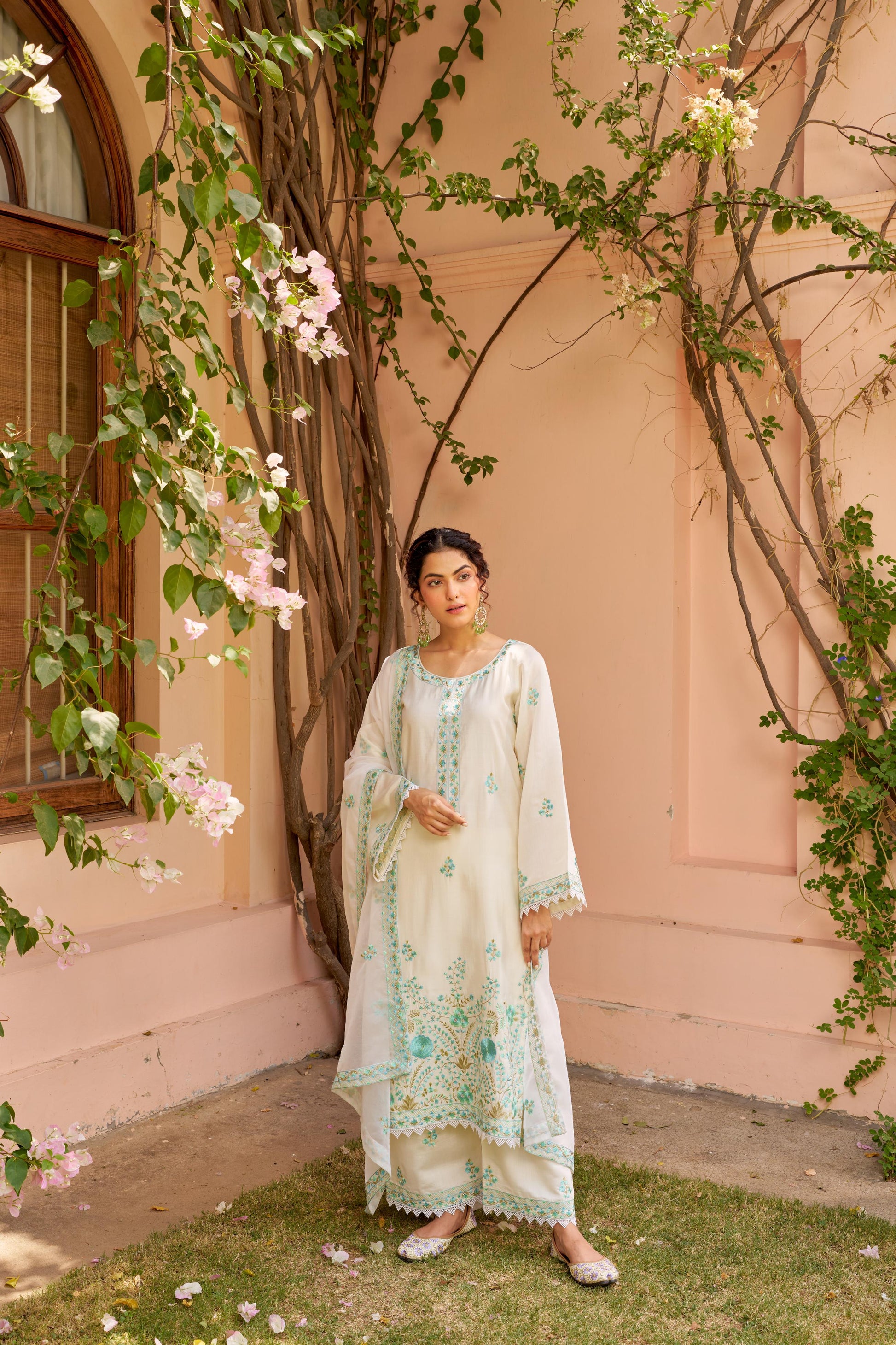 Asoniya - Ivory White Chanderi Embroidered Suit Set.- NV