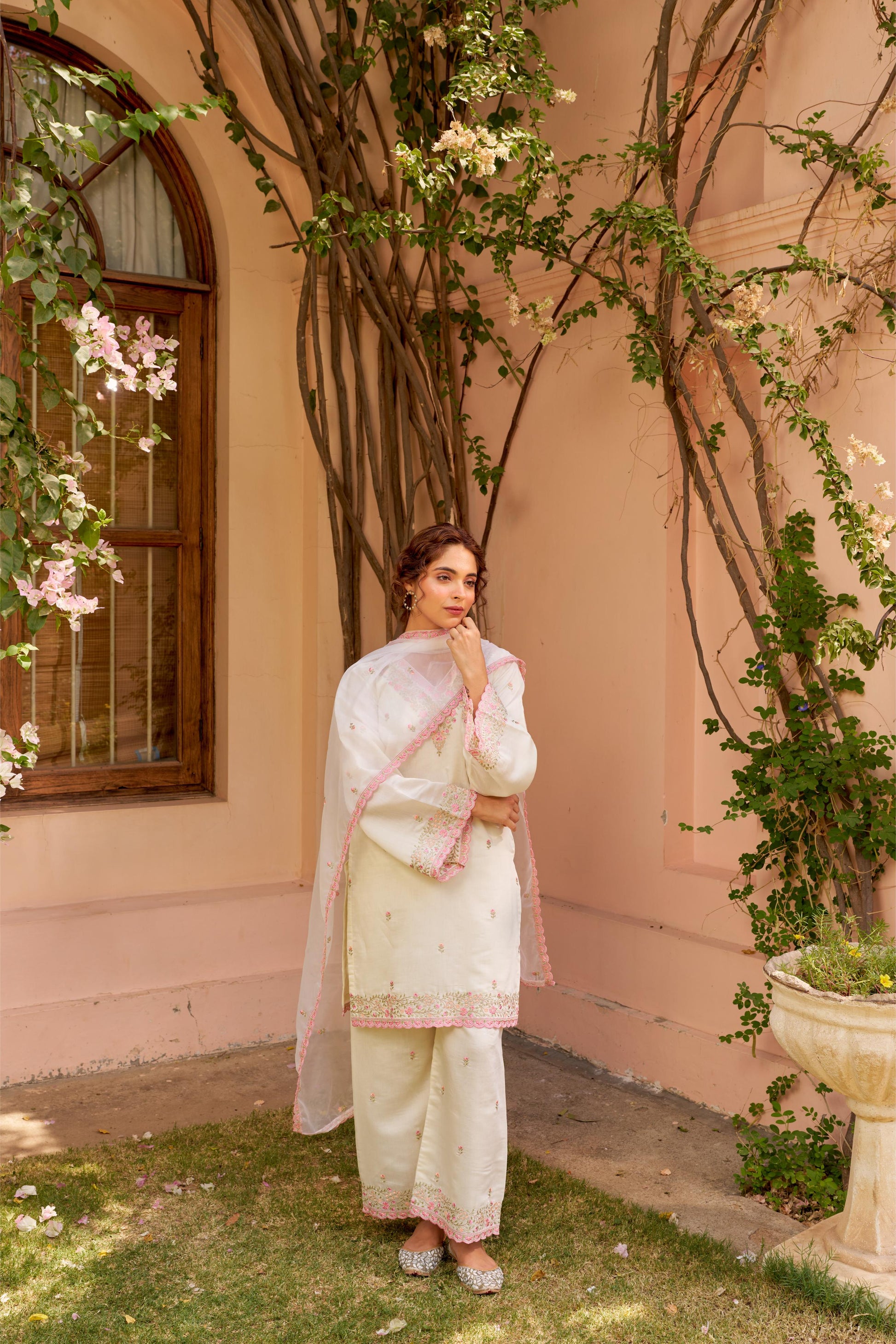 Moghra - Ivory White Chanderi Embroidered Suit Set.- NV
