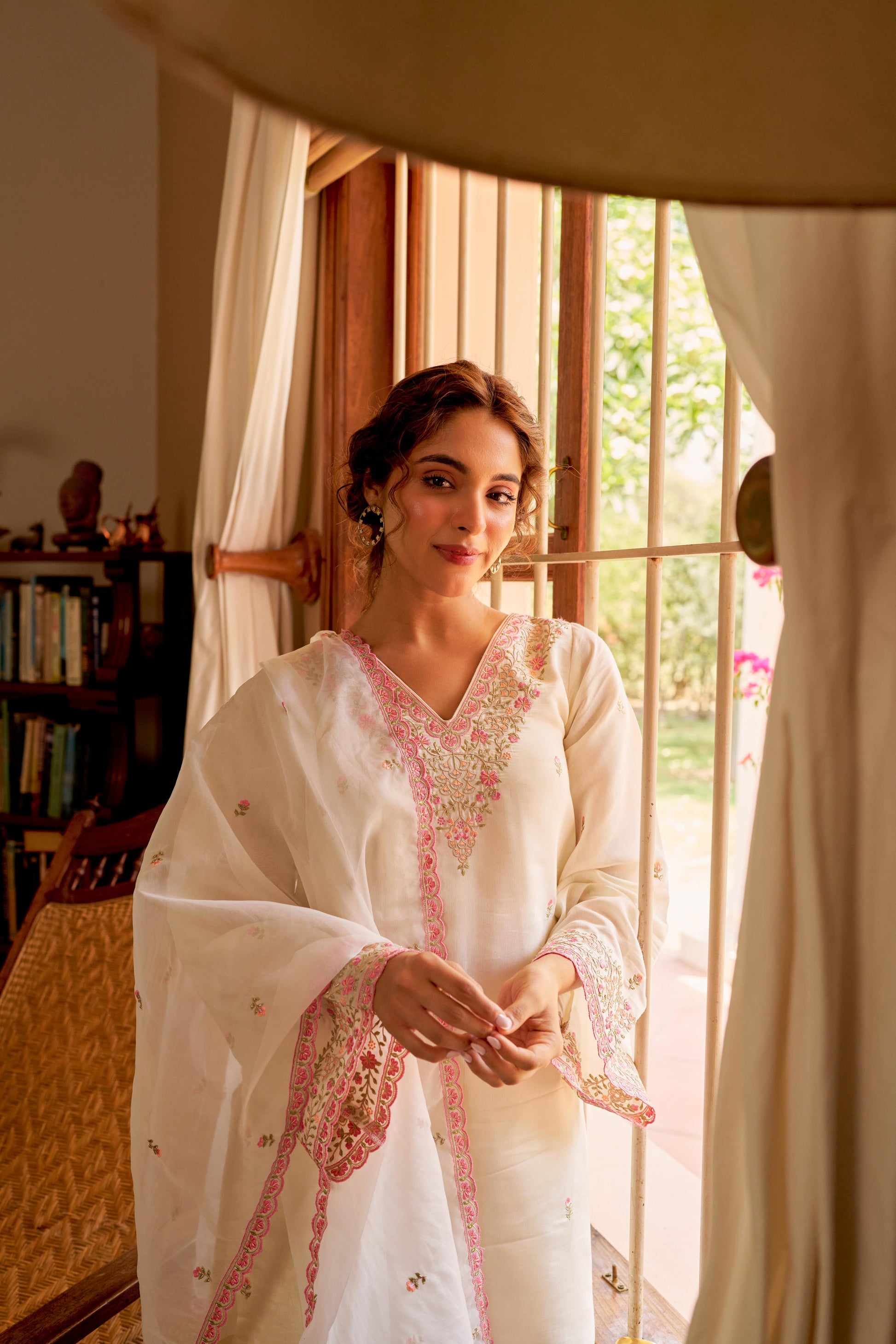 Moghra - Ivory White Chanderi Embroidered Suit Set.- NV