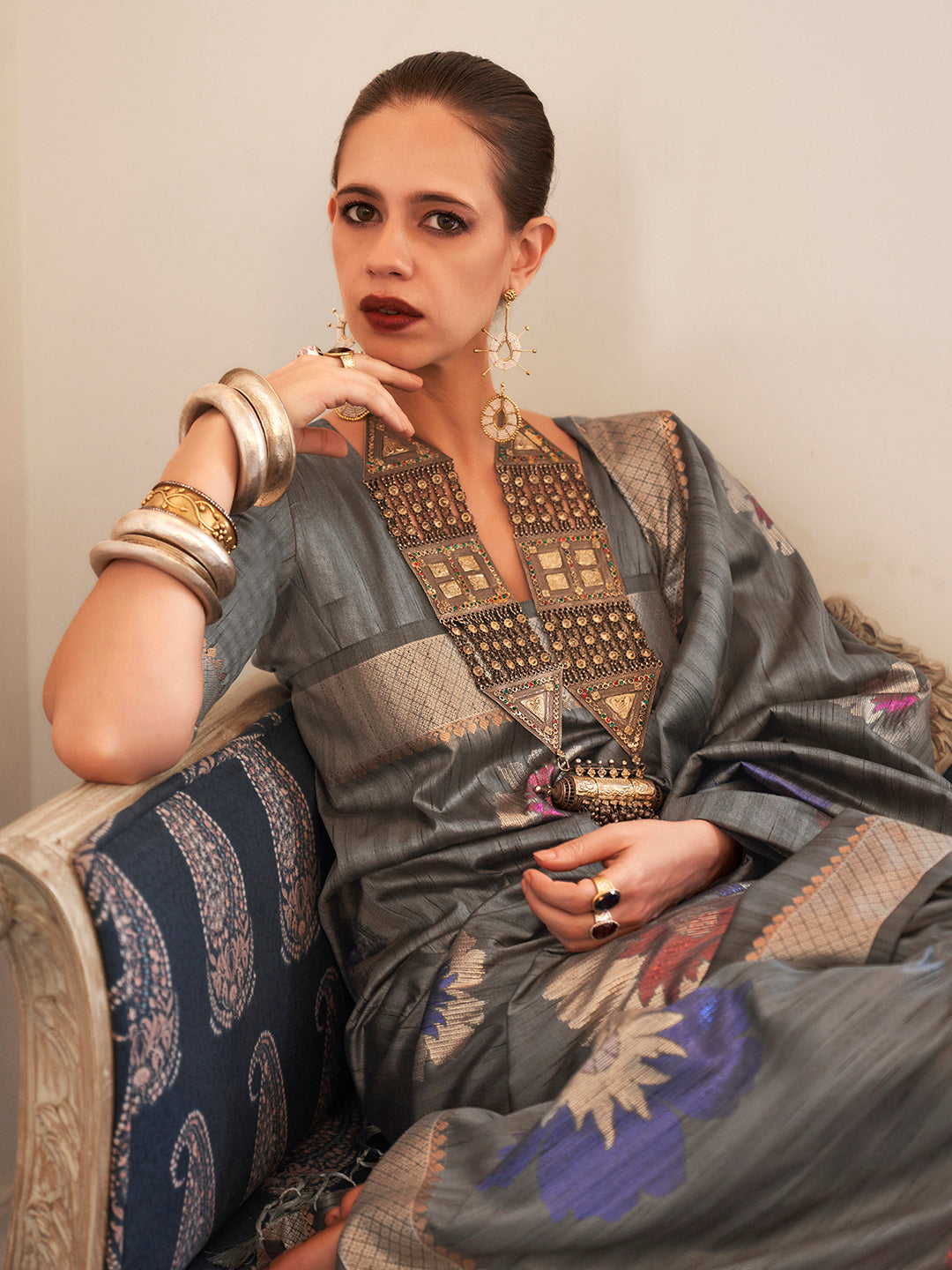 Silk Blend Grey Woven Design Celebrity Saree With Blouse