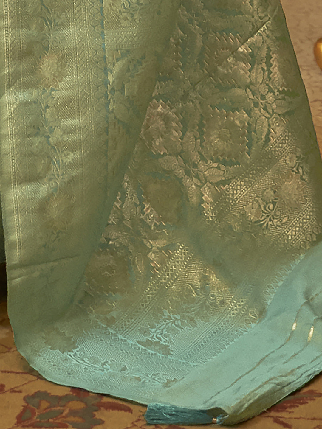 Silk Blend Sea Green Woven Design Handloom Saree With Blouse