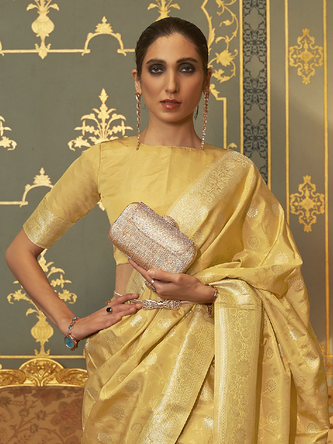 Silk Blend Yellow Woven Design Handloom Saree With Blouse