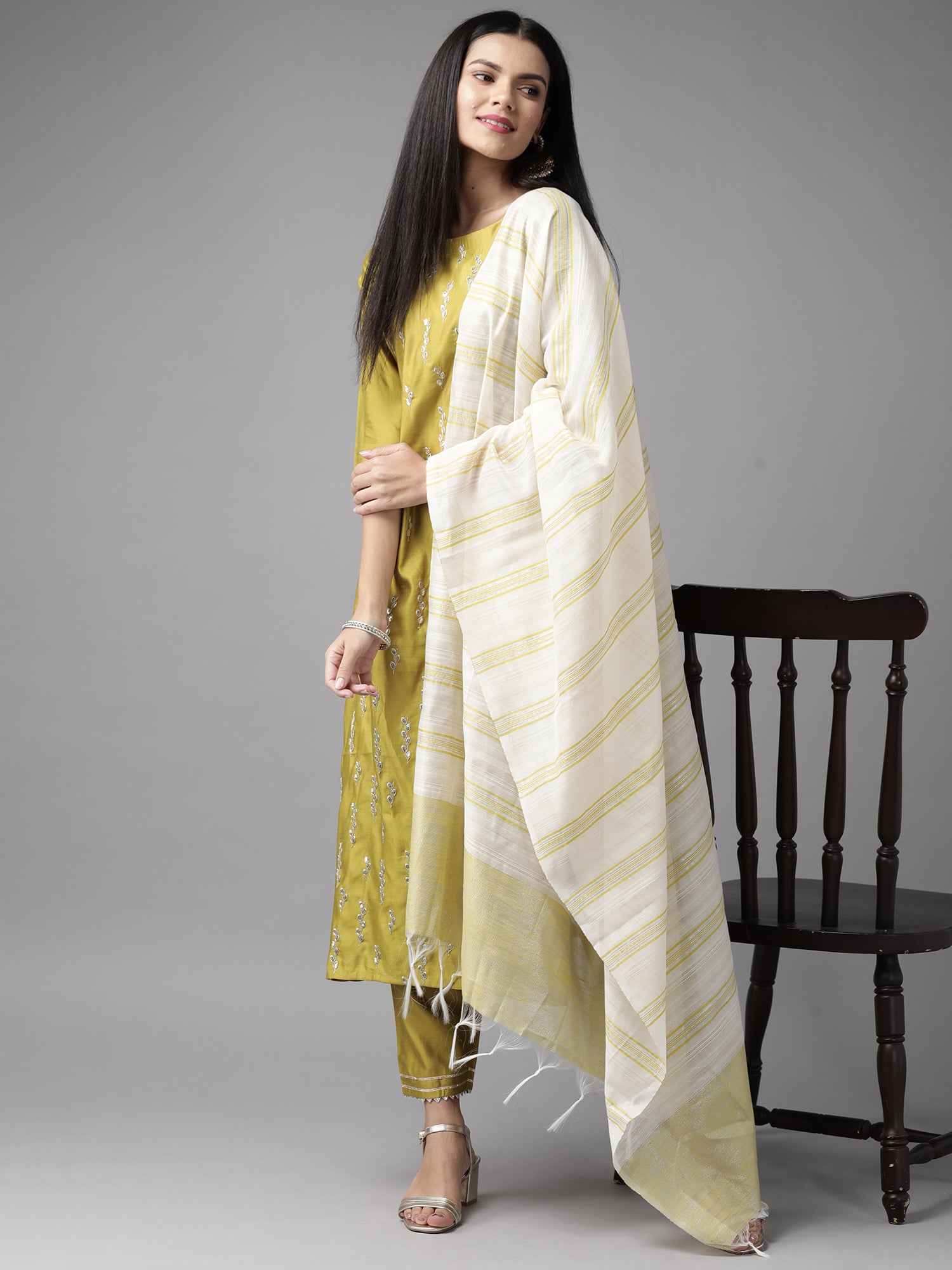 Women Olive Green & Off-White Embroidered Kurta with Trousers & Dupatta