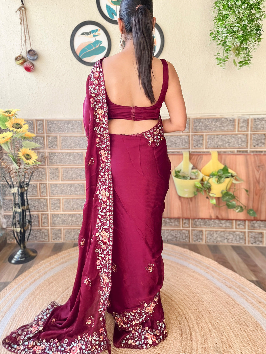 Chiffon Magenta Embellished Designer Saree With Blouse