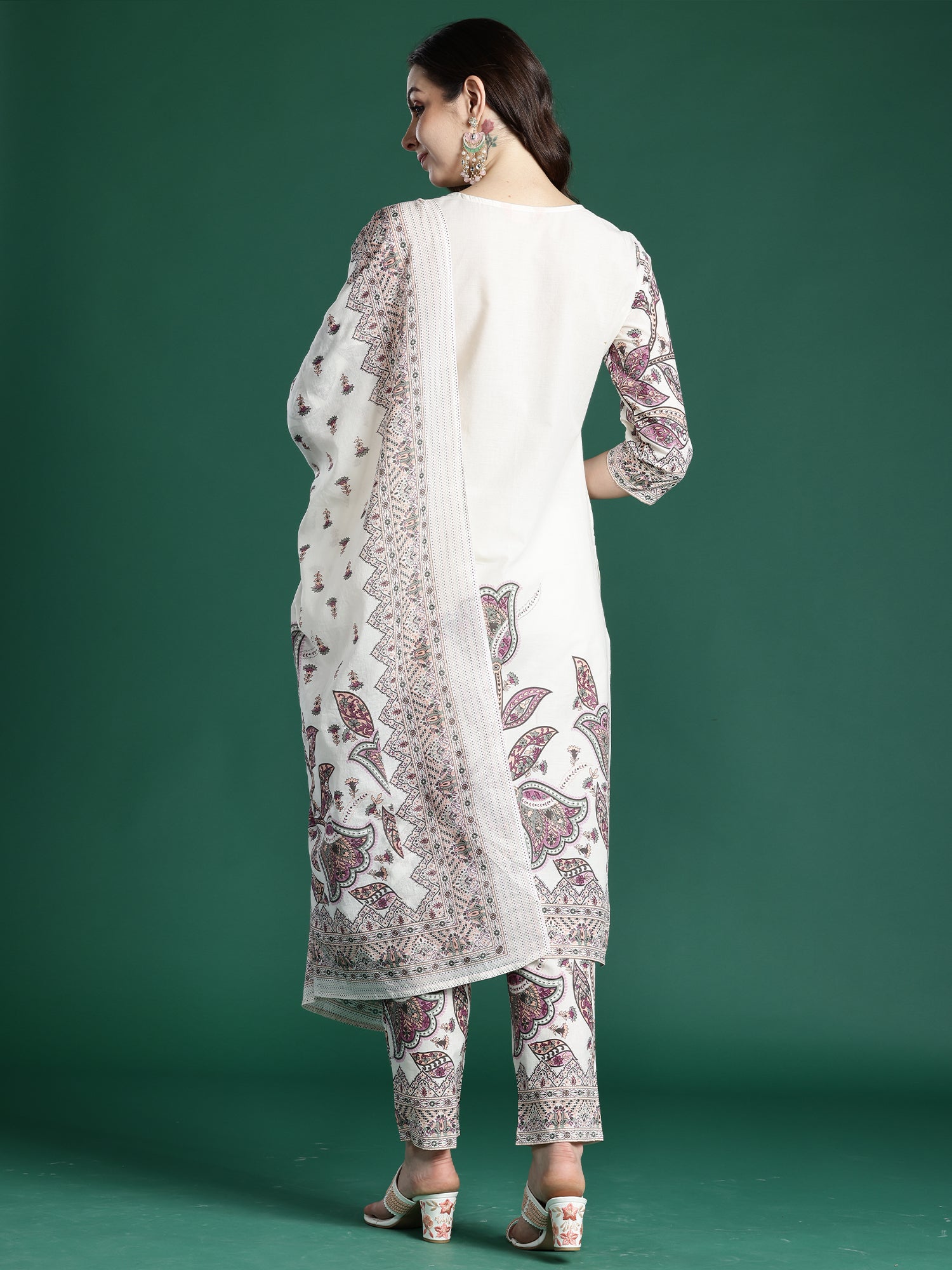 Indo Era Off White Embroidered Straight Kurta Trousers With Dupatta Set- IE
