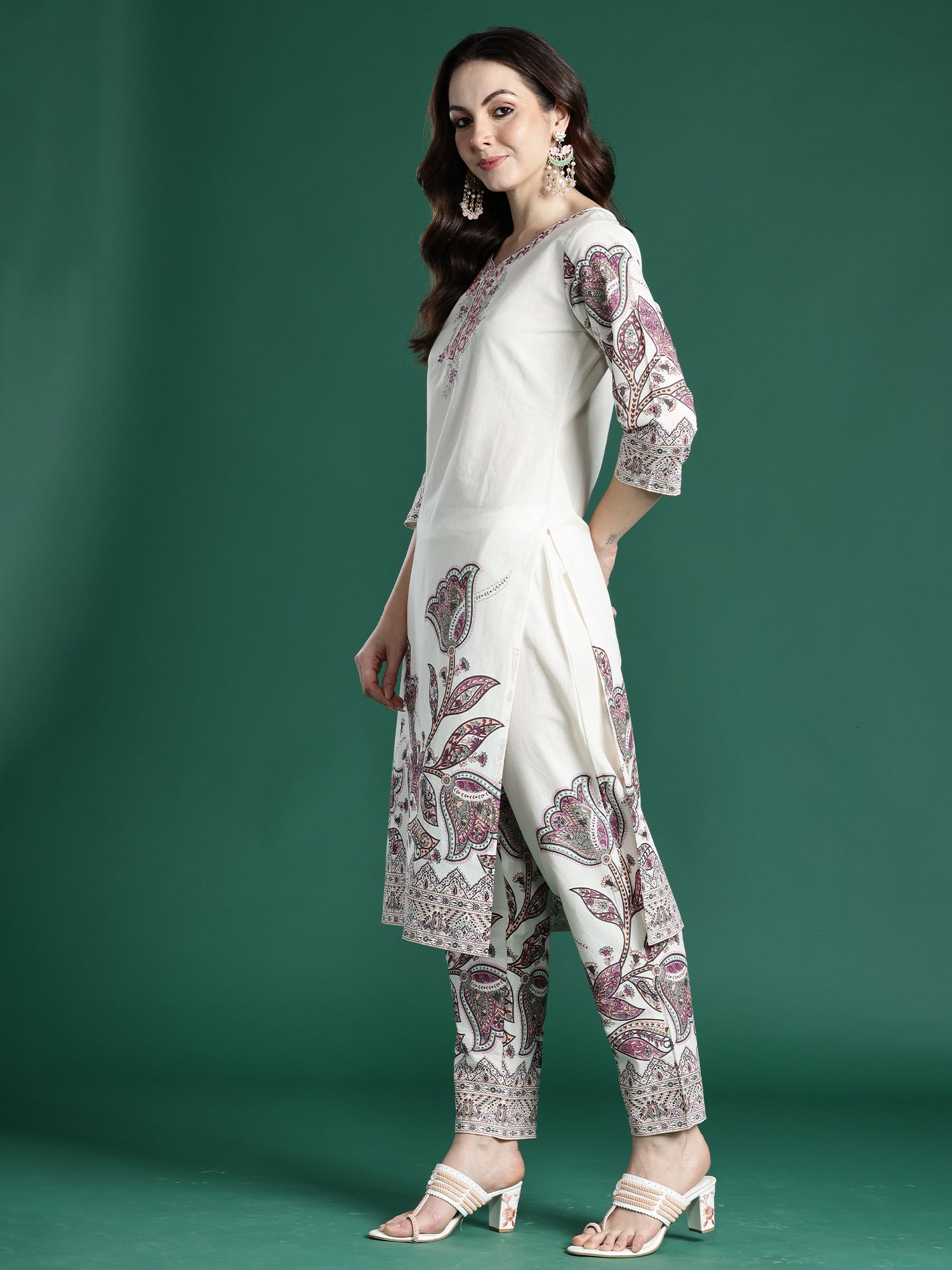 Indo Era Off White Embroidered Straight Kurta Trousers With Dupatta Set- IE