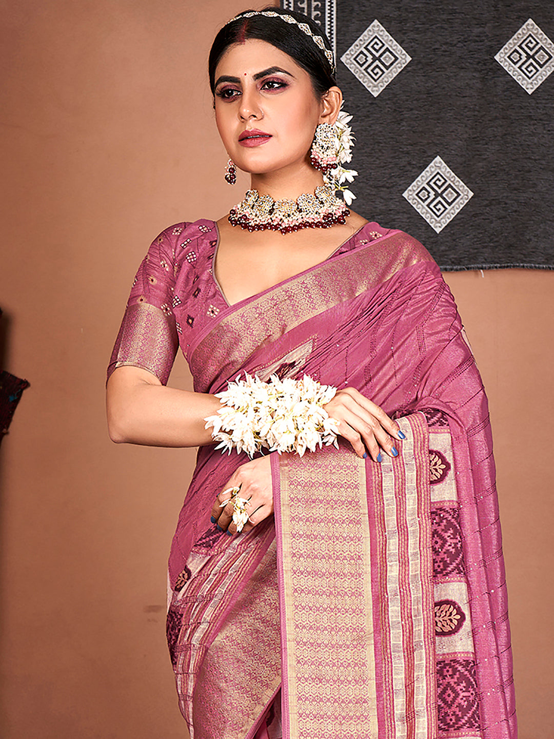 Silk Blend Mauve Embroidered Designer Saree With Blouse