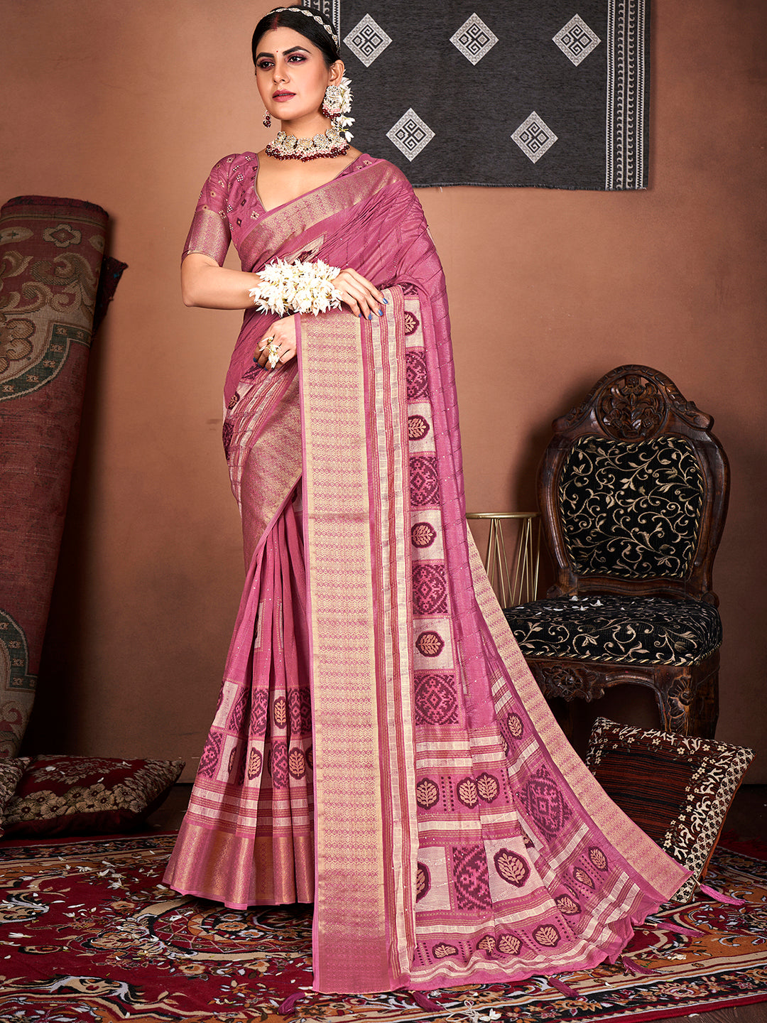 Silk Blend Mauve Embroidered Designer Saree With Blouse