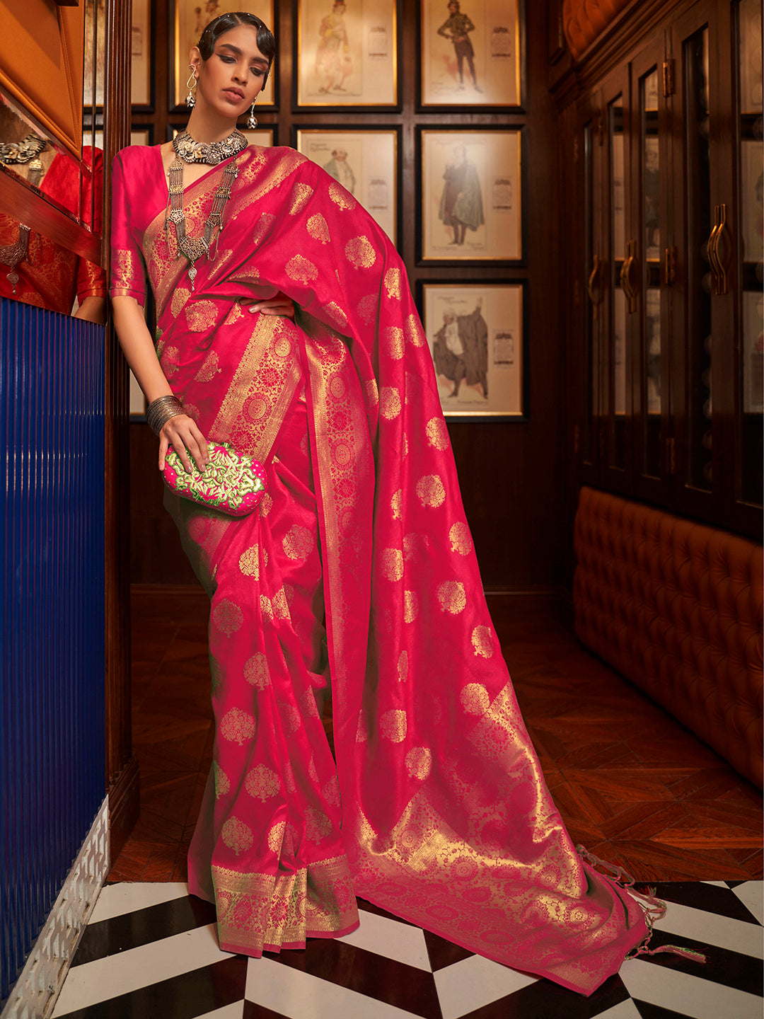 Silk Blend Pink Woven Design Handloom Saree With Blouse