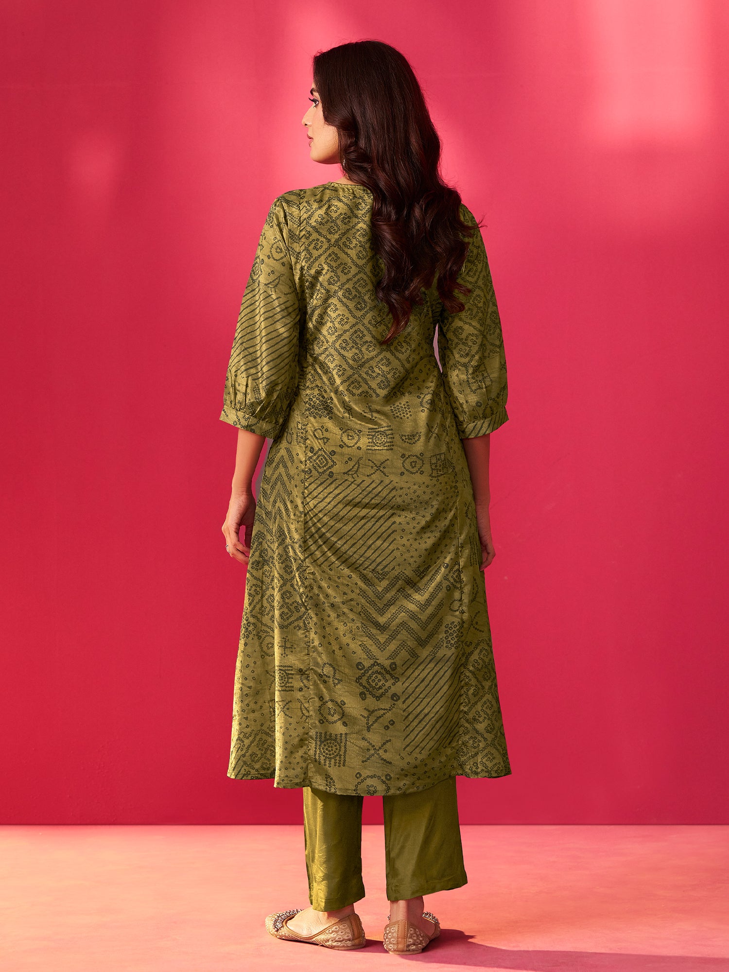 Indo Era Green Embroidered Straight Kurta Trousers Set-IE