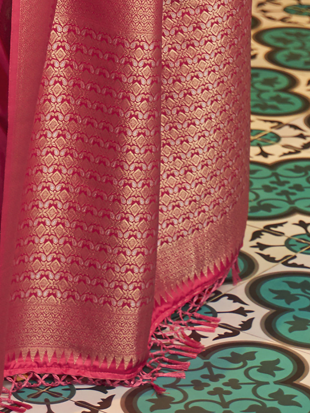 Silk Blend Pink Woven Design Designer Saree With Blouse