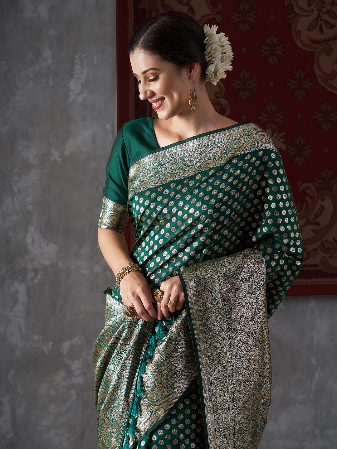 Silk Blend Green Woven Design Designer Saree With Blouse