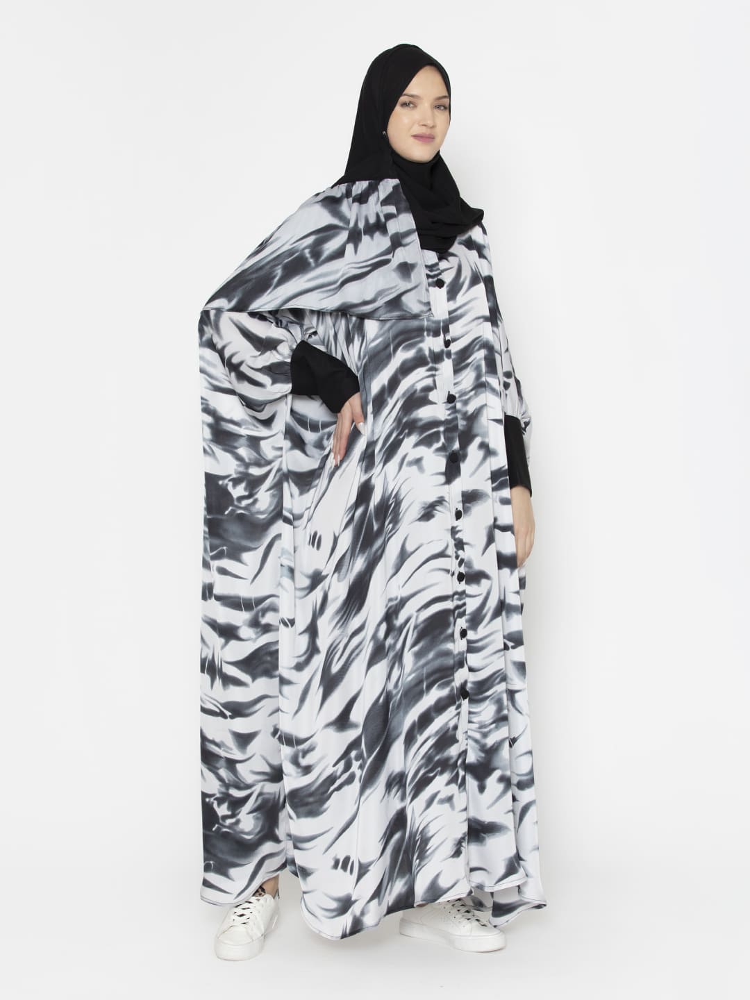 Regal Elegance Patterned Abaya