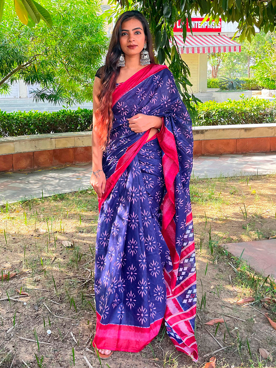 Cotton Navy Blue Printed Designer Saree With Blouse