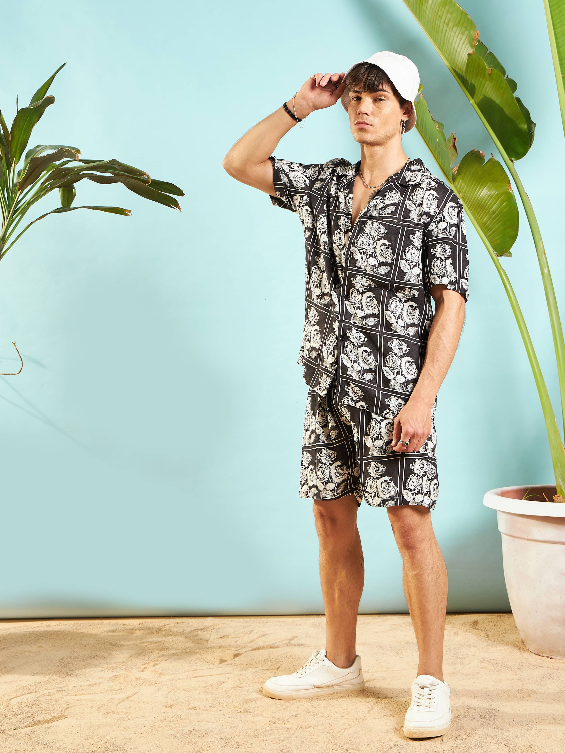 Men White & Black Floral Shirt With Shorts