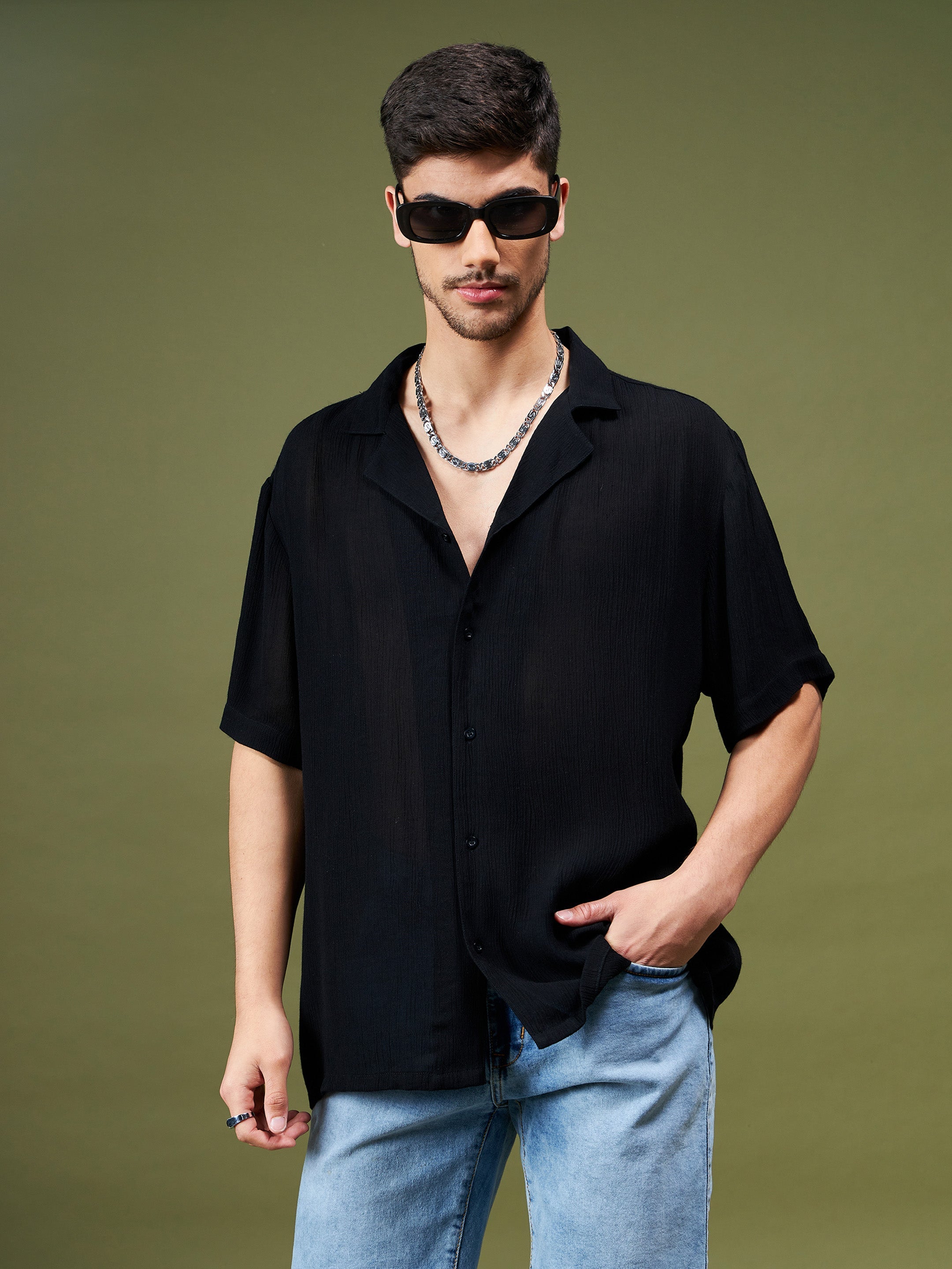 Unisex Black Solid Relax Fit Shirt