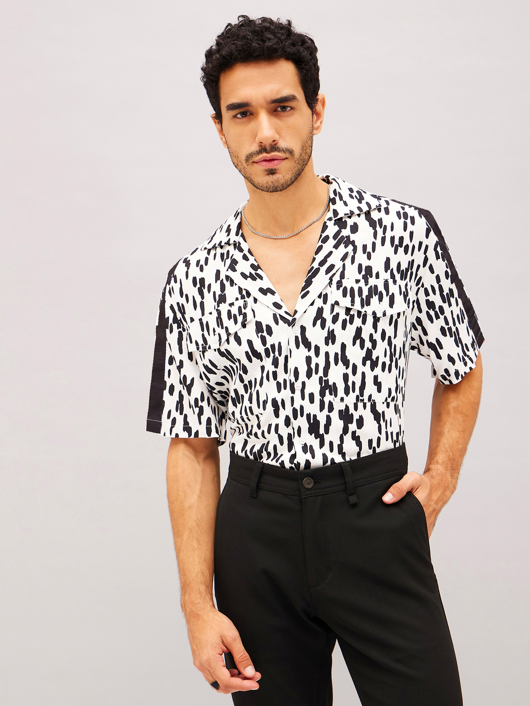 Men White & Black Abstract Short Sleeve Relax Shirt