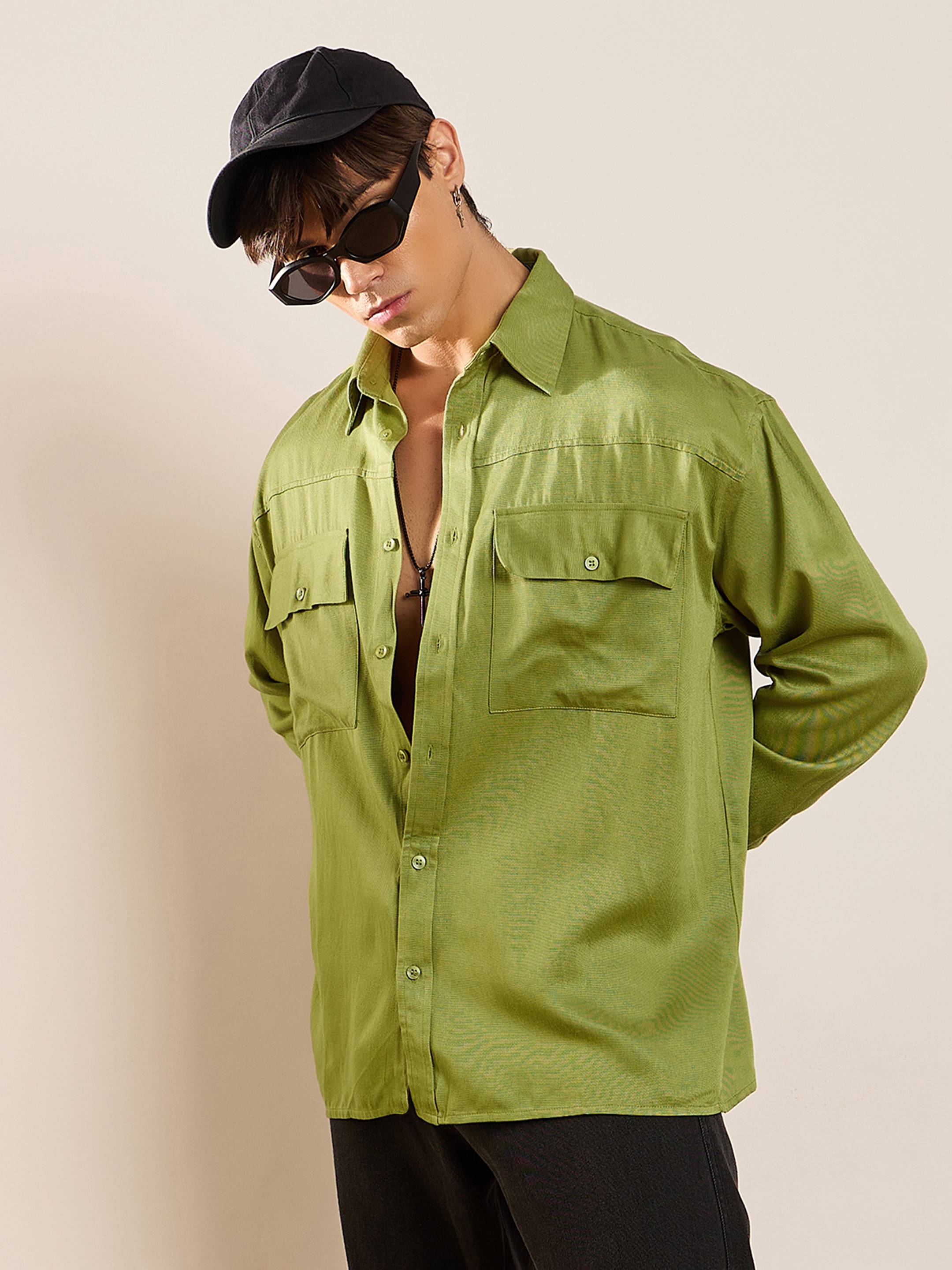 Men Green Twill Utility Pocket Oversize Shirt