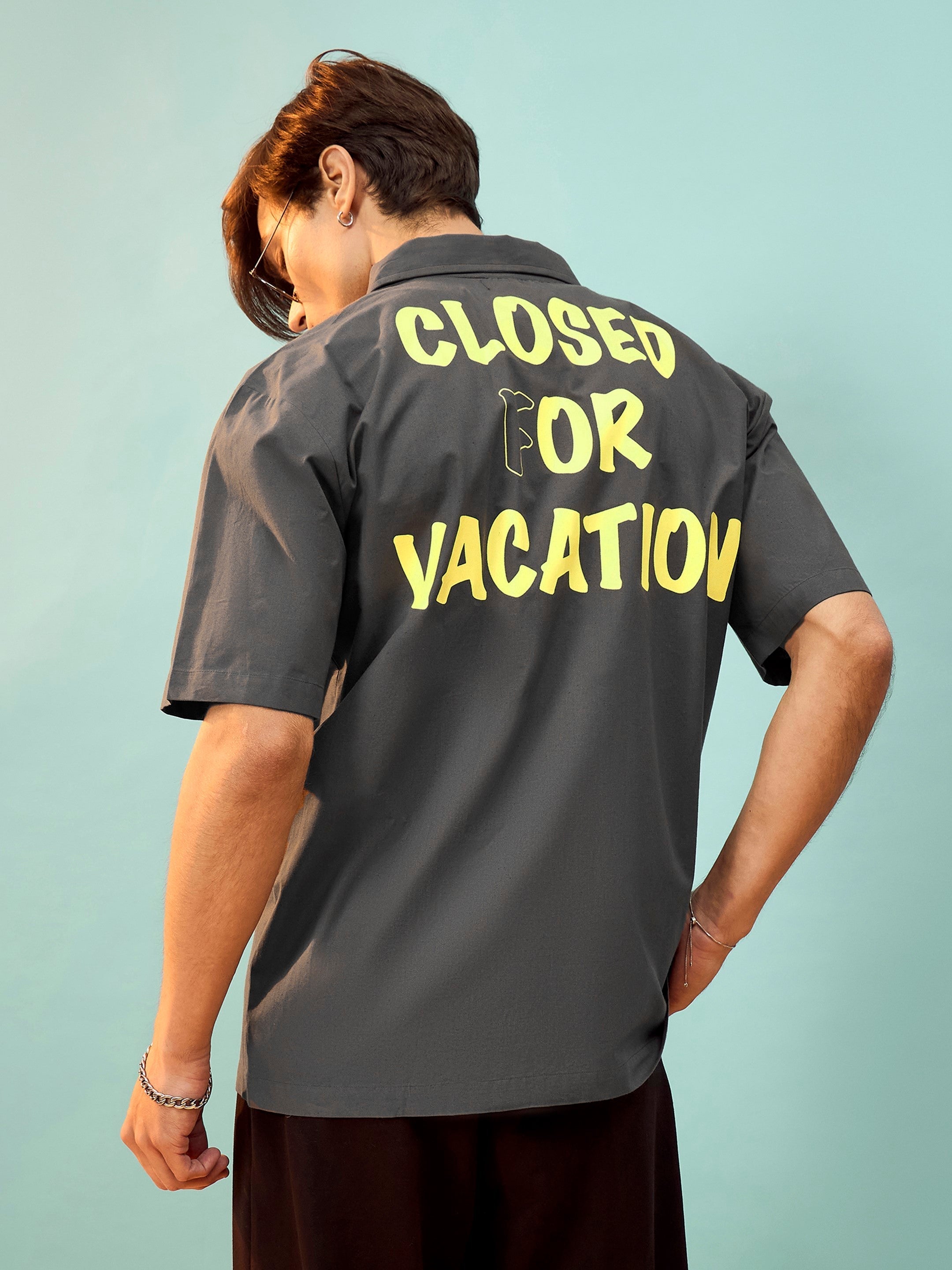 Men Grey CLOSED FOR VACATION Oversize Shirt