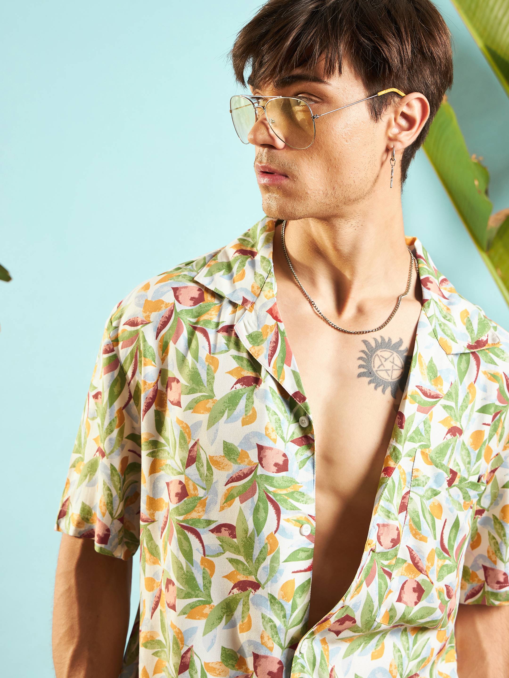 Men White Tropical Print Relax Fit Shirt