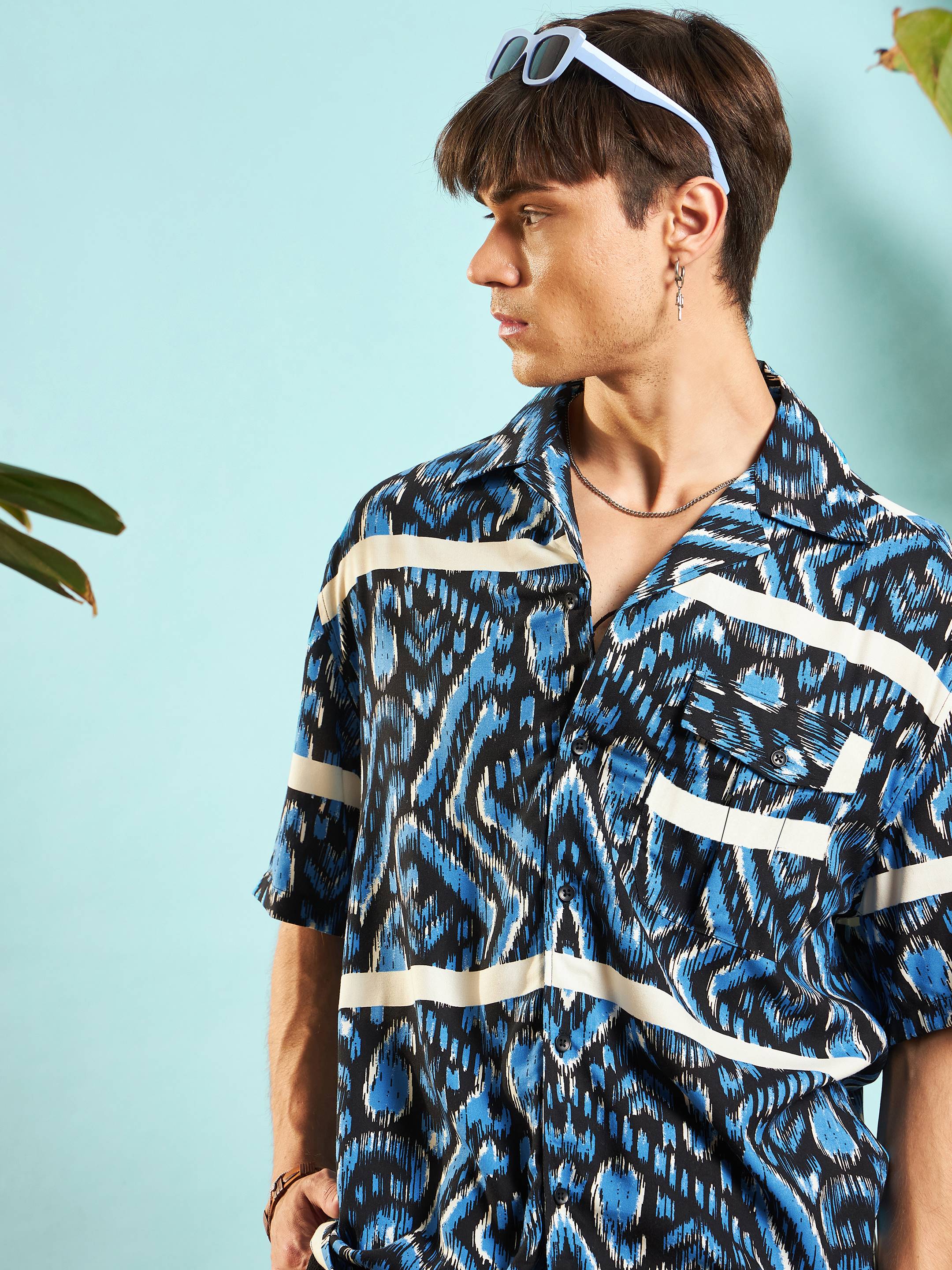 Men Blue Abstract Print Relax Fit Shirt