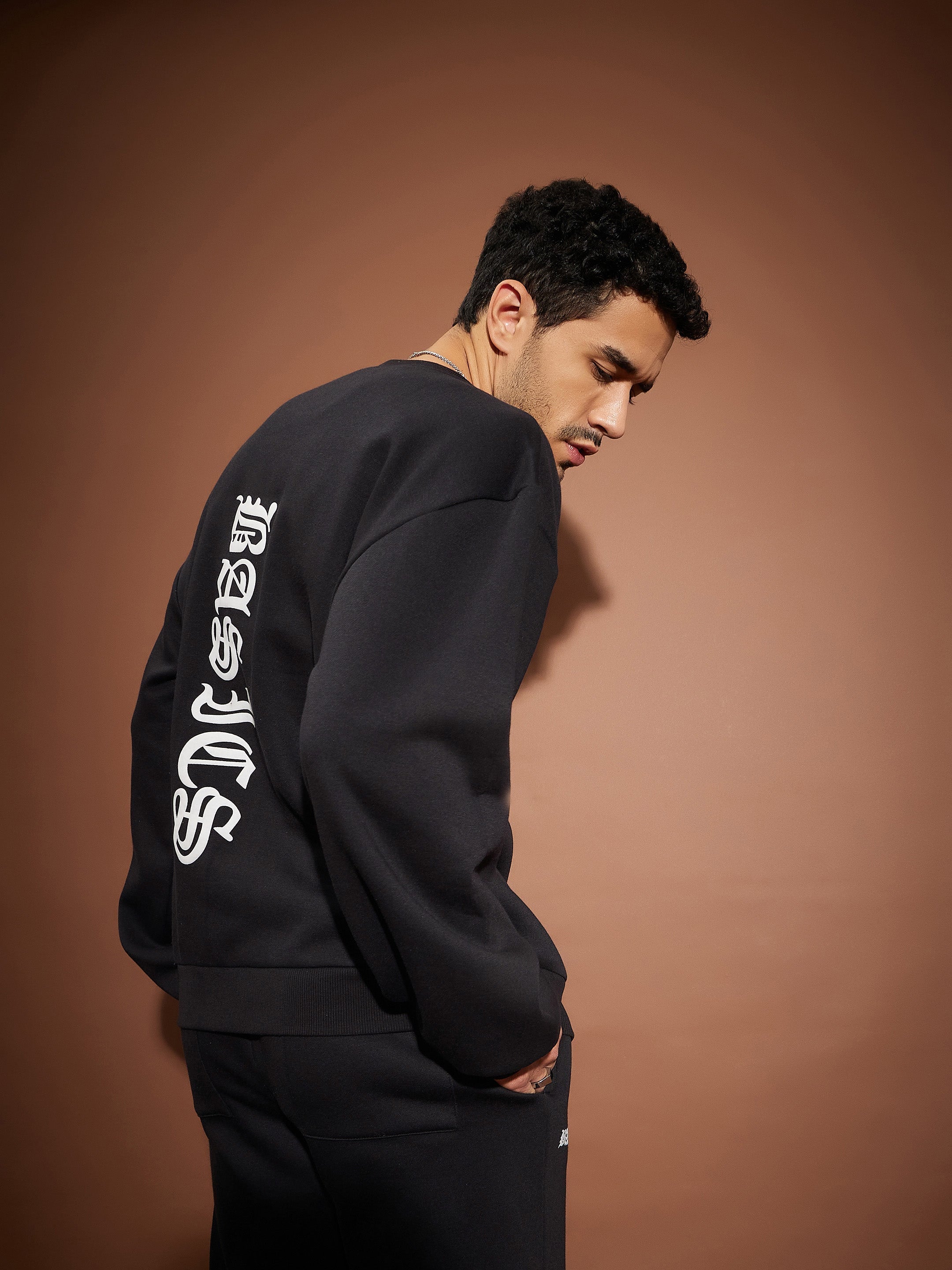 Men Black BASIC Oversized Sweatshirt