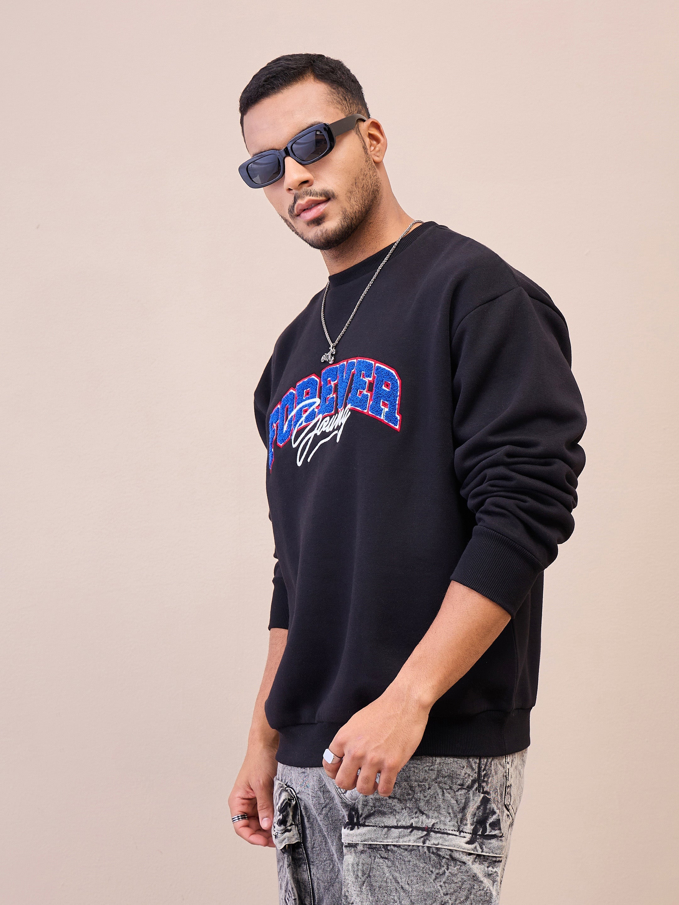 Men Black FOREVER YOUNG Embroidery Oversize Sweatshirt