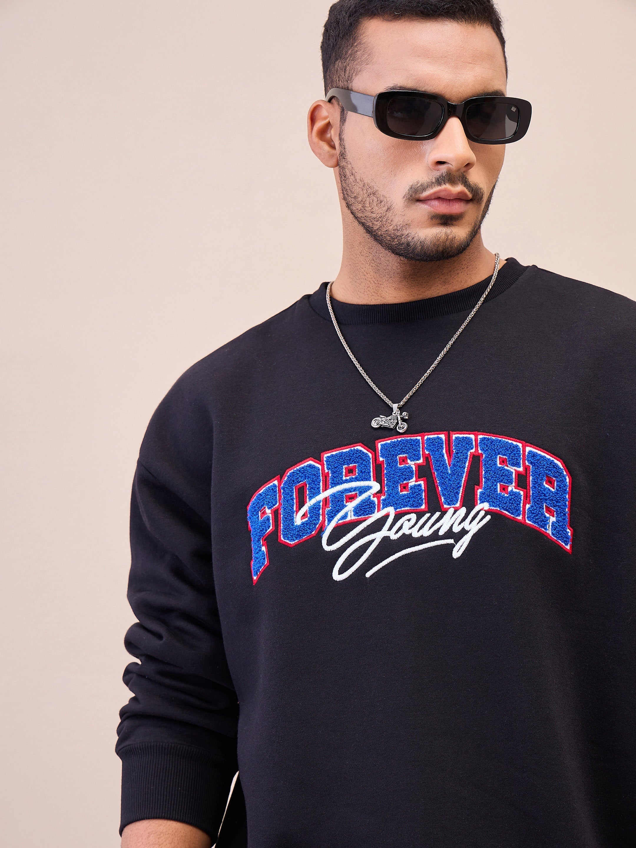 Men Black FOREVER YOUNG Embroidery Oversize Sweatshirt