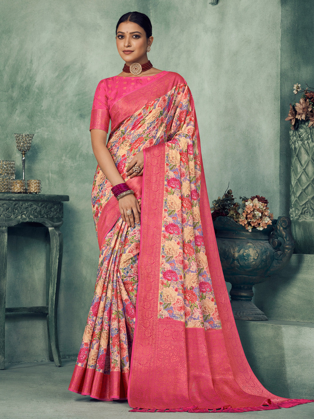 Tussar Silk Cream Digital Print Celebrity Saree With Blouse