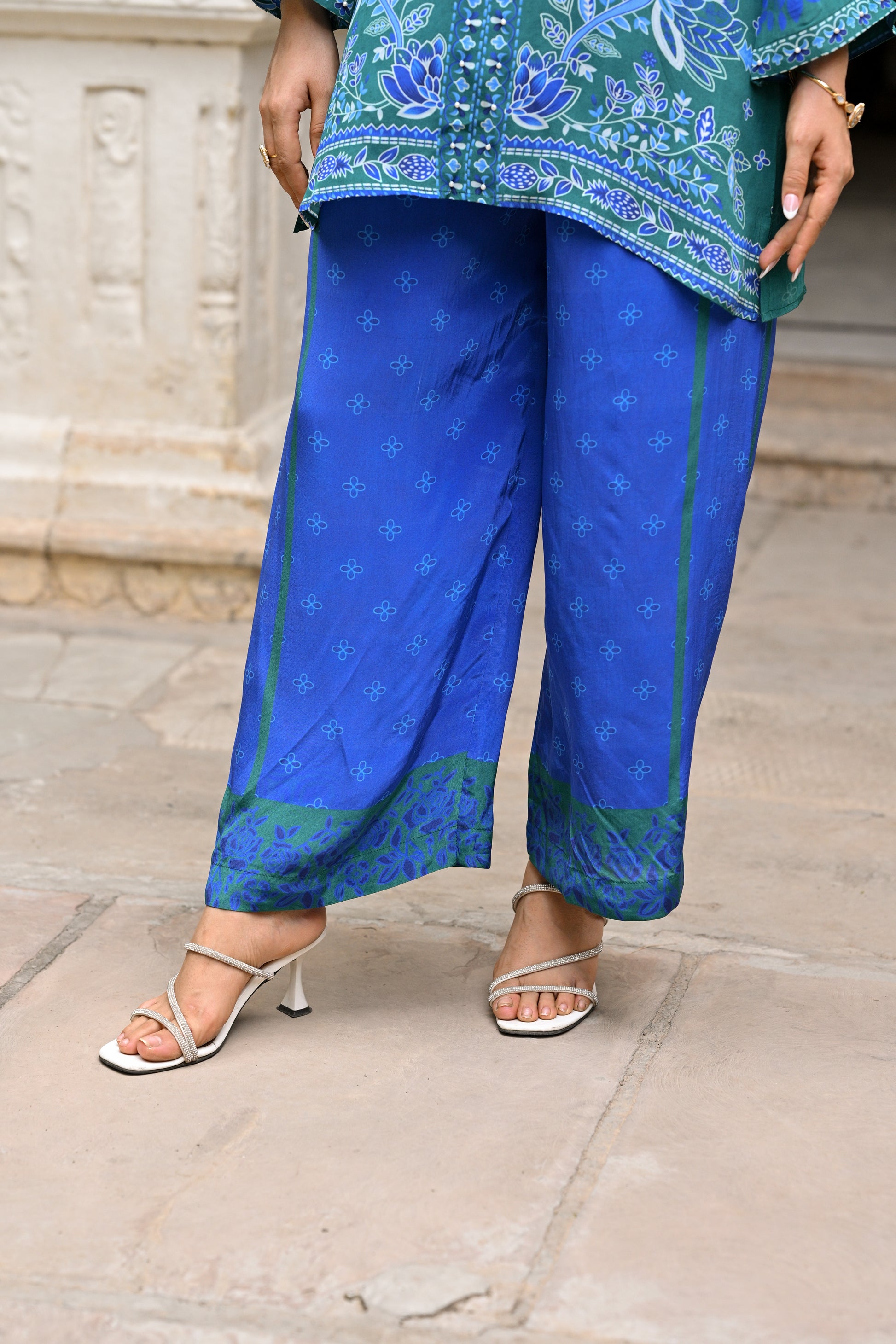 Vibrant Green and Blue Muslin Coord Set- SET OF-2