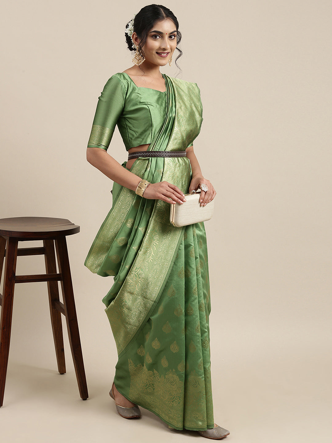 Silk Blend Green WovenDesign Wovensaree With Blouse Piece